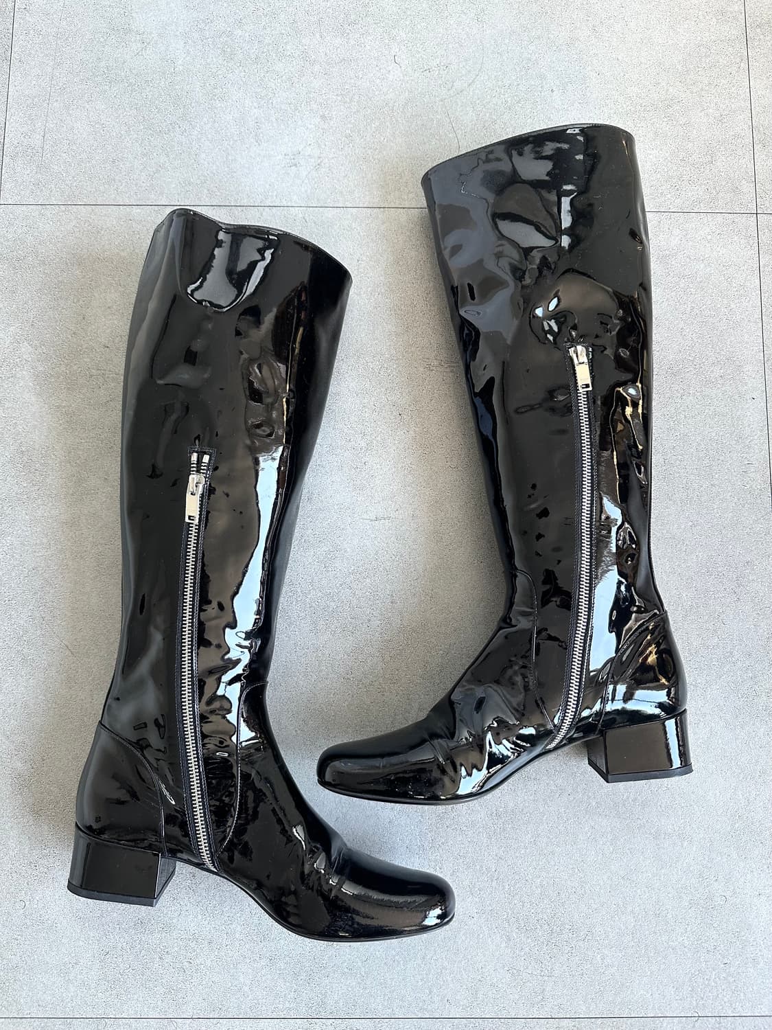 생로랑 에디슬리먼 페이던트 레더 런웨이 롱부츠 상품이미지1