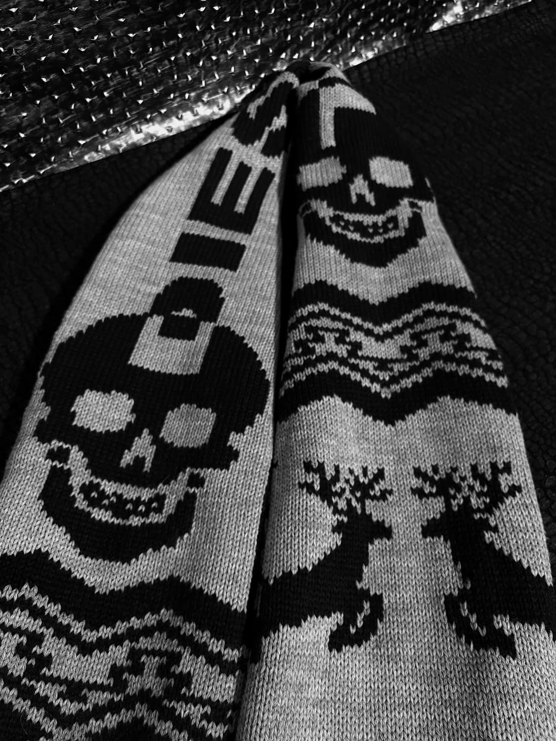 디젤 해골 머플러 상품이미지2