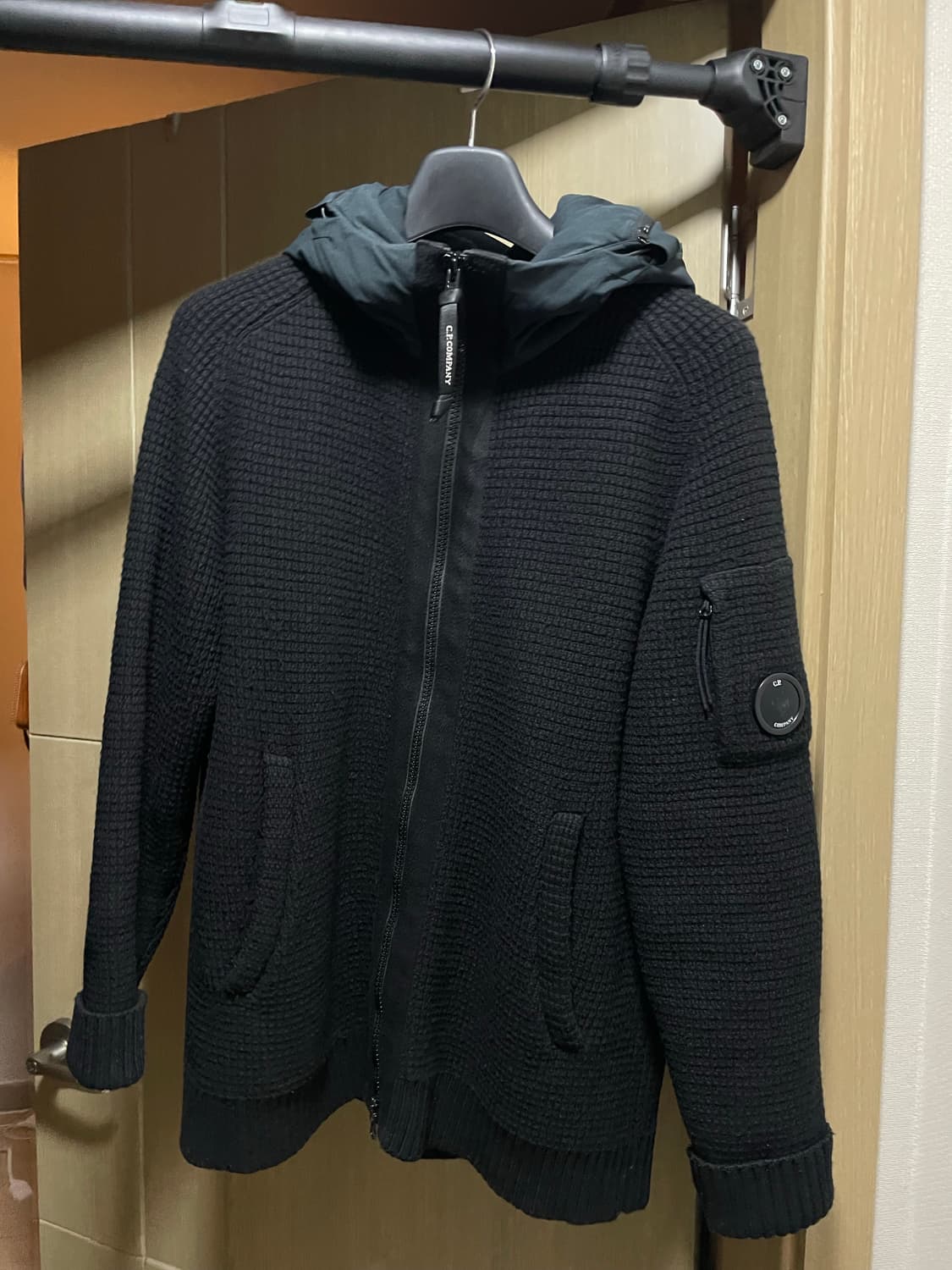 CP컴퍼니 후드 니트 집업 105 판매 상품이미지4