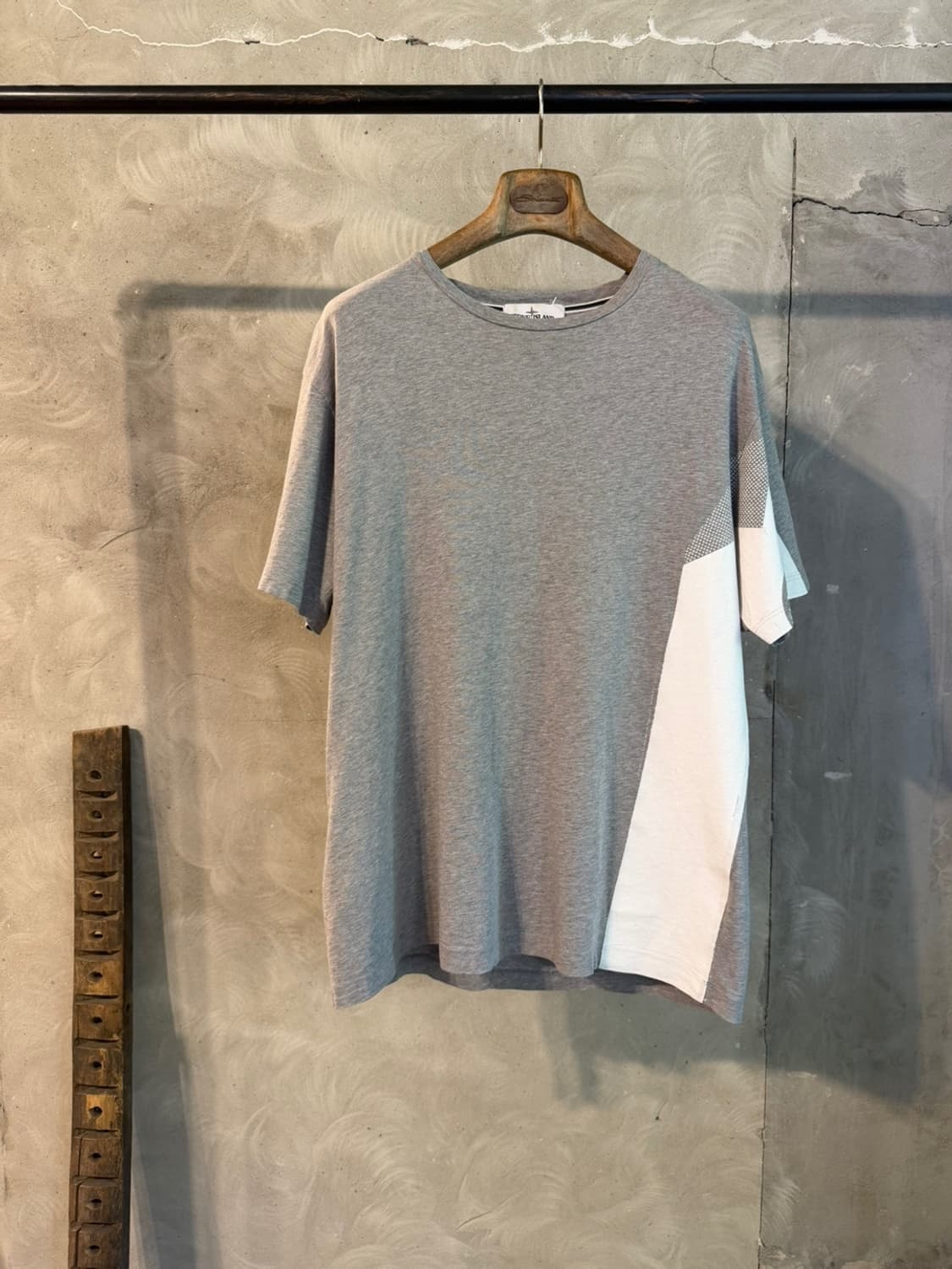 스톤 아일랜드 티셔츠 105 상품이미지1