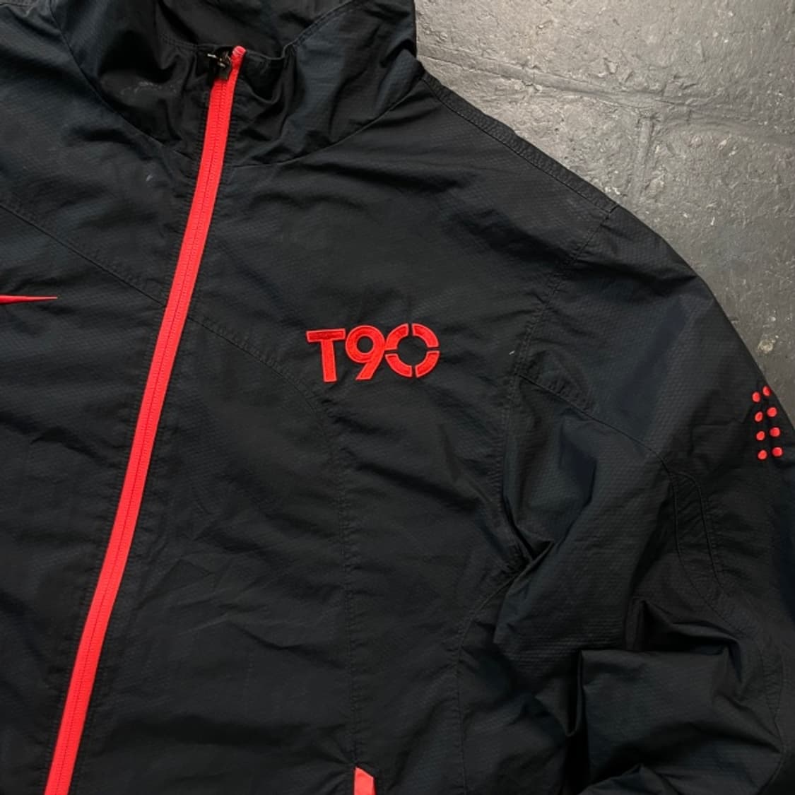 105 나이키 스톰핏 토탈90 바람막이 상품이미지2