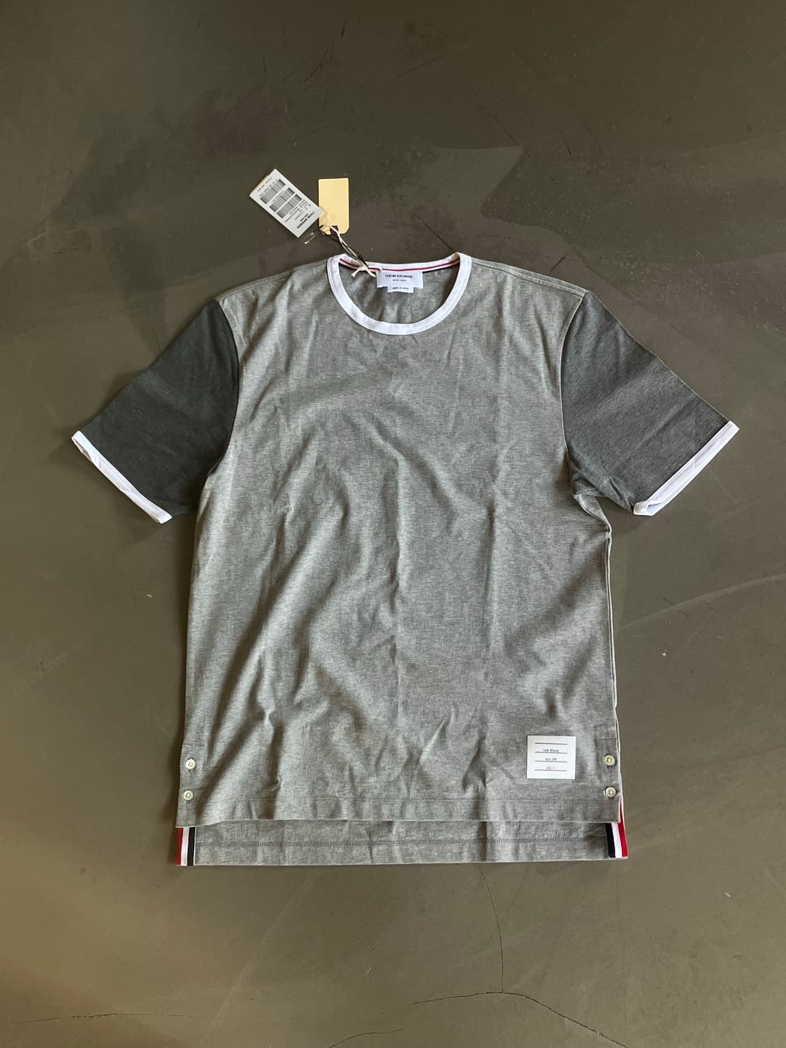 톰브라운 컬러블록 링거티 3size  상품이미지1