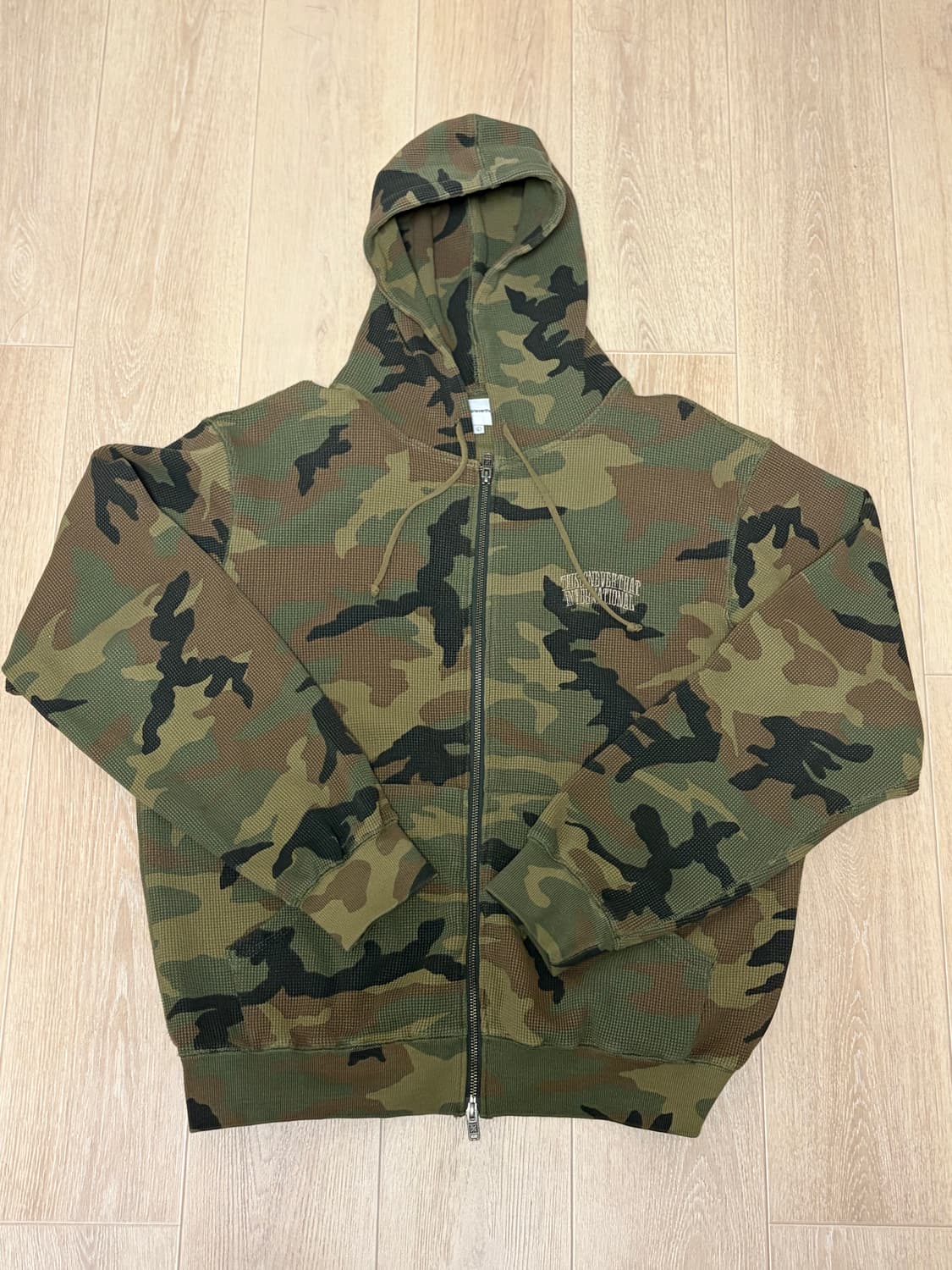 디스이즈네버댓 Camouflage Thermal Zip Up Hoodie 상품이미지1