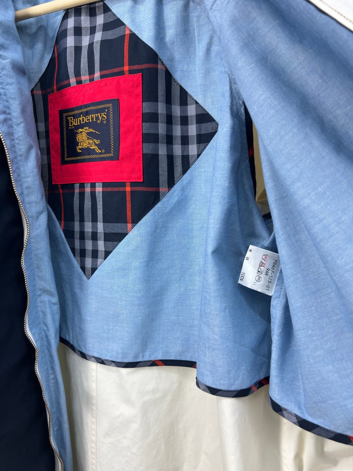 90s Burberry 금장 트렌치코트 상품이미지7