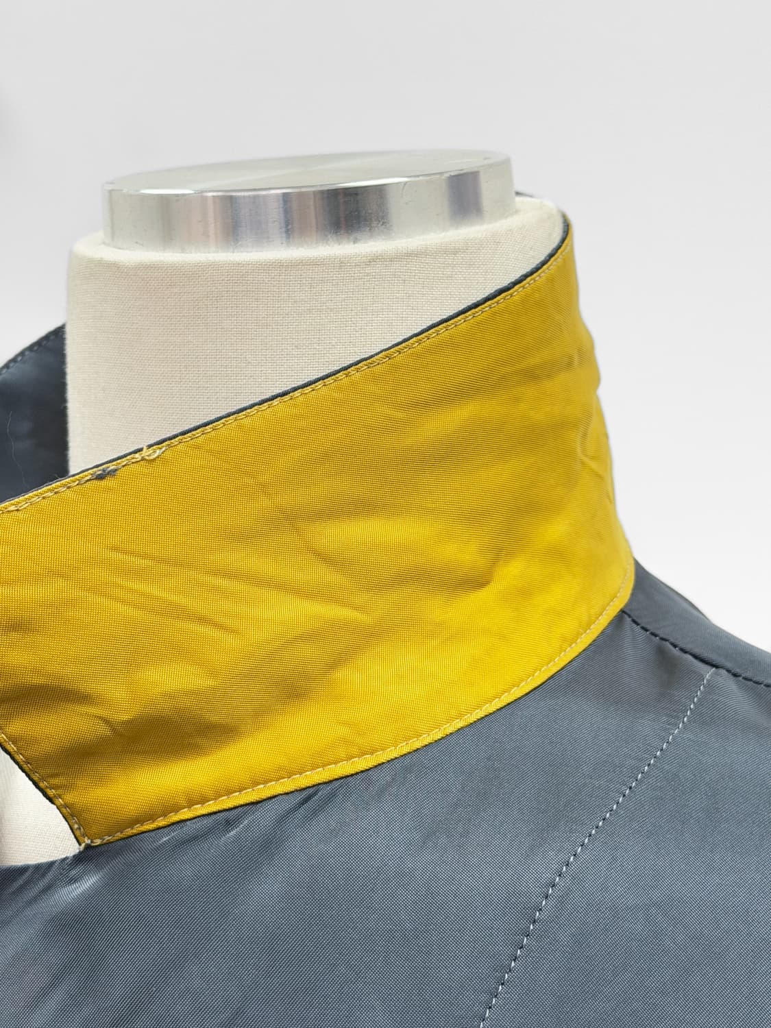 토가 풀라 큐프라 새틴 컬러 블록 셔츠 상품이미지2