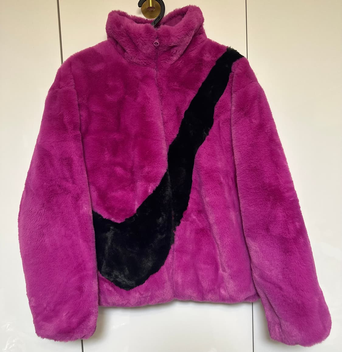 나이키 퍼 자켓 핑크 블랙 스우시 상품이미지2