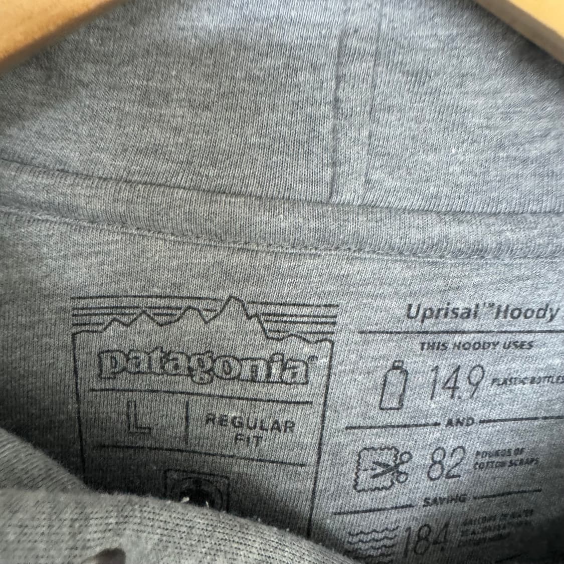 파타고니아 빅로고 후드티 상품이미지3