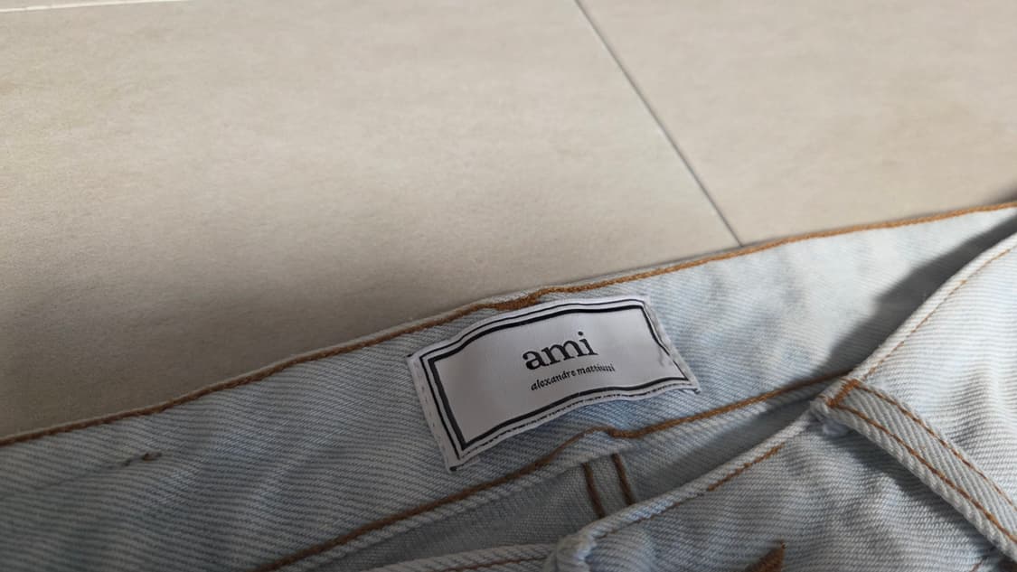 AMI 아미 캐롯핏 5포켓 워시드 연청 데님진  상품이미지5