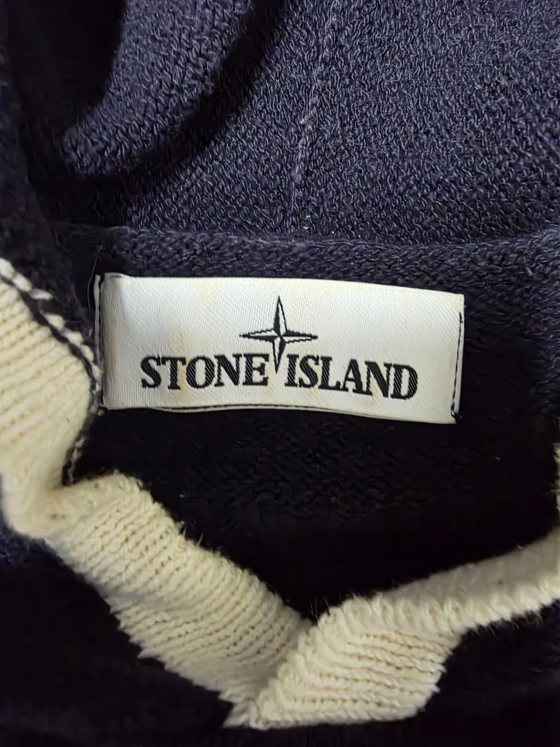 스톤아일랜드 네이비 화이트 후드니트 긴팔 100 (70 54) 상품이미지3