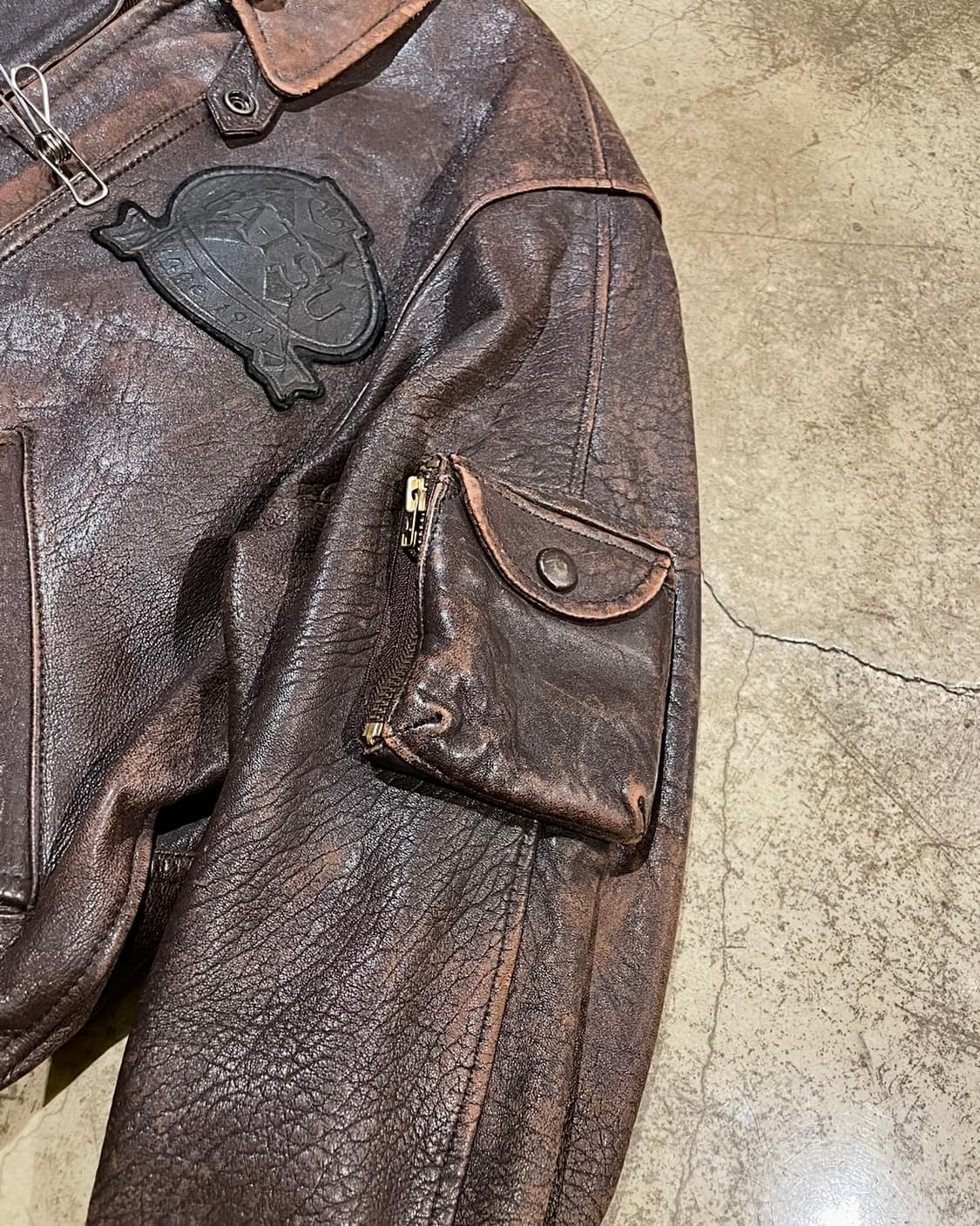 바츠 램스킨 봄버 타입 자켓 상품이미지4