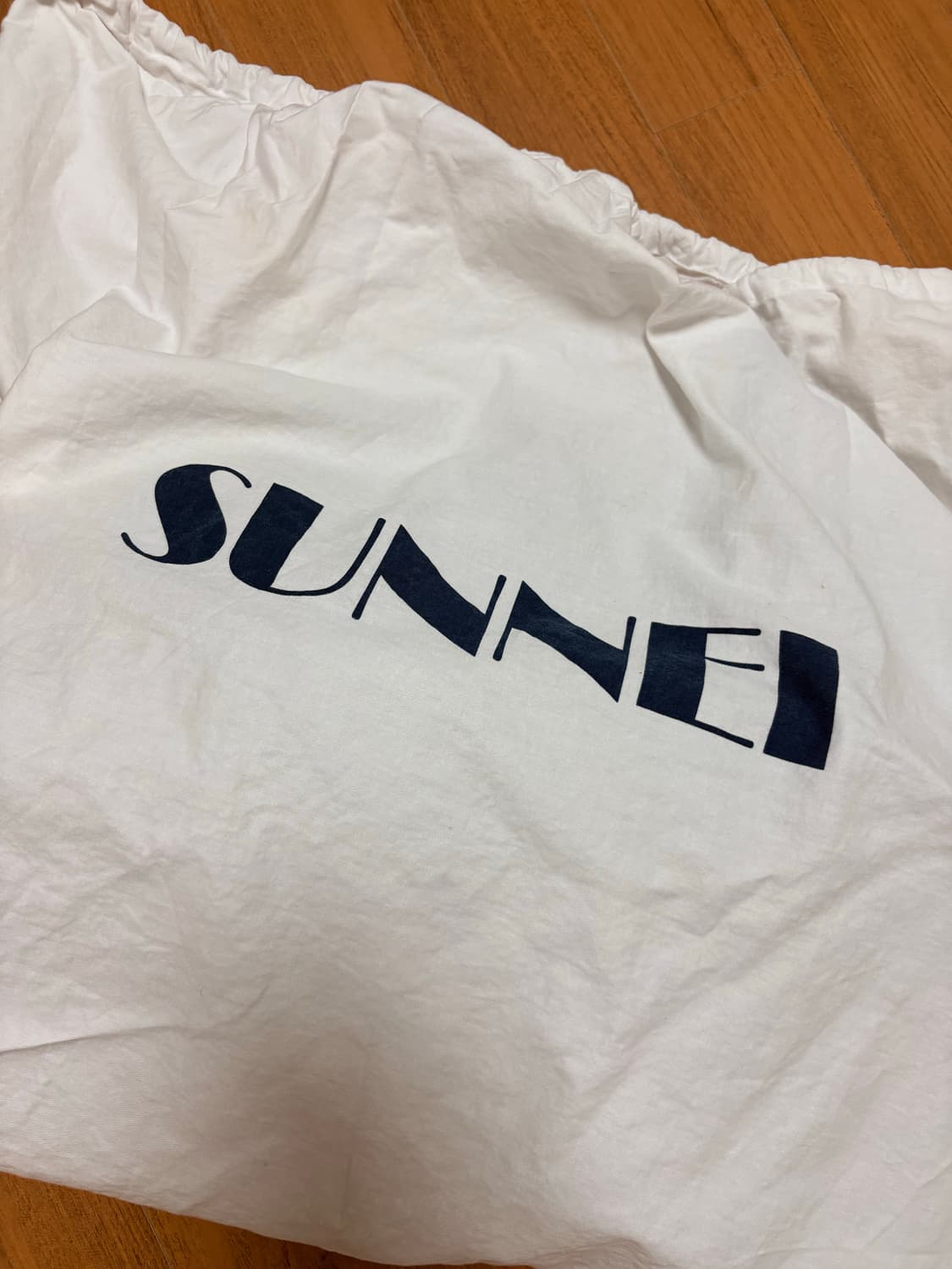 써네이 sunnei 페럴레피페도 메신저백 도트백 네이비 상품이미지6