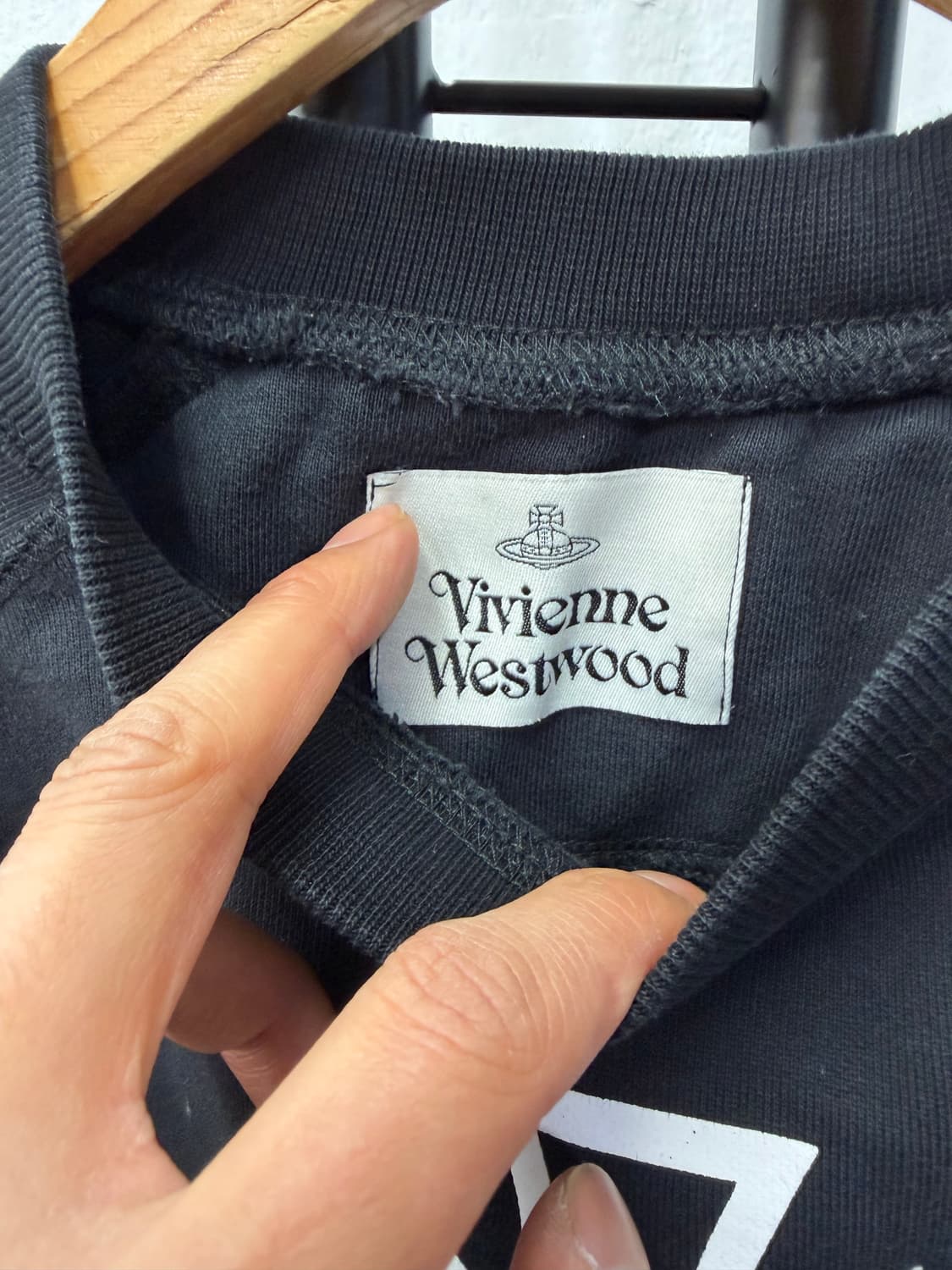 정품) 비비안웨스트우드 오버핏 맨투맨 티셔츠 XS 상품이미지5