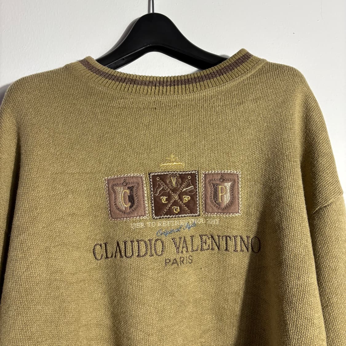 클라우디오발렌티노 자수 로고 니트 스웨터 (무료배송) 상품이미지2