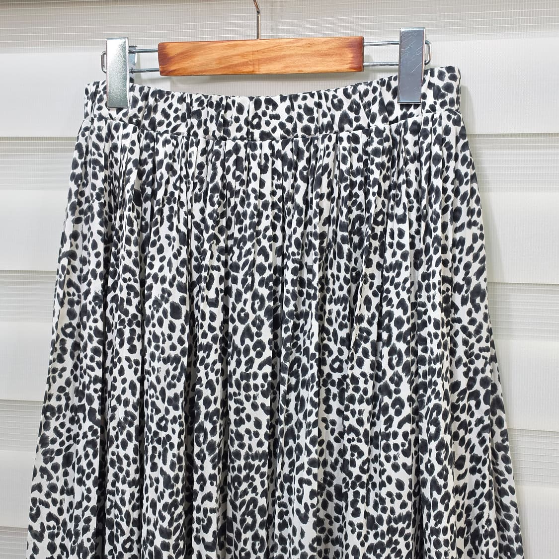 COLONY 2139 밴딩 롱스커트- 우먼프리 상품이미지2