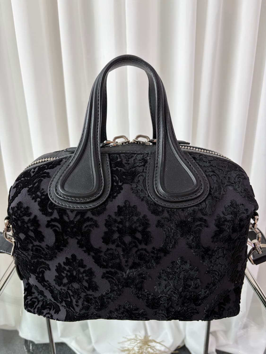 지방시 나이팅게일 벨벳 플로럴 숄더백 상품이미지4