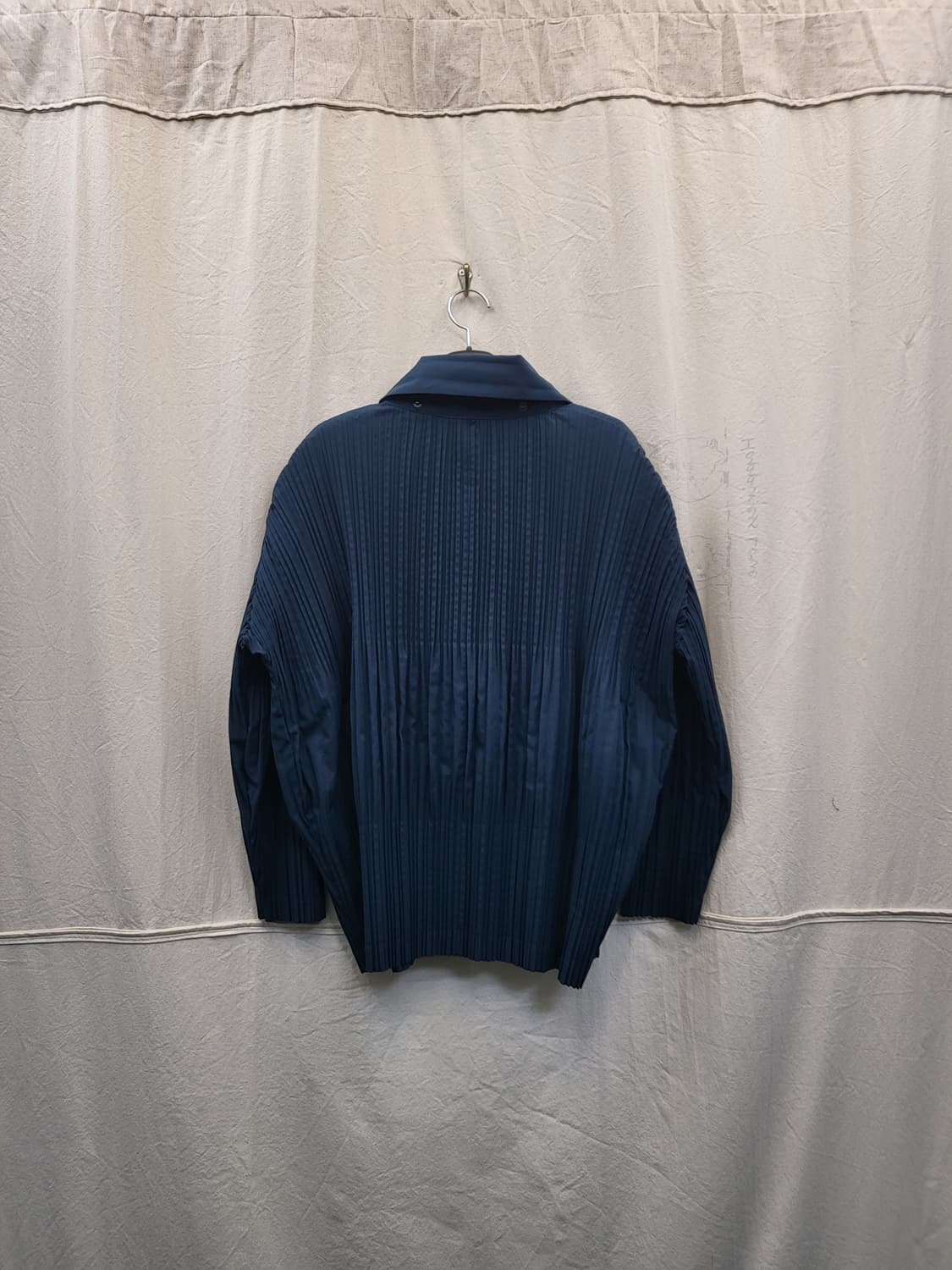 YOIOHEU 요이후 플리츠 집업 상품이미지2