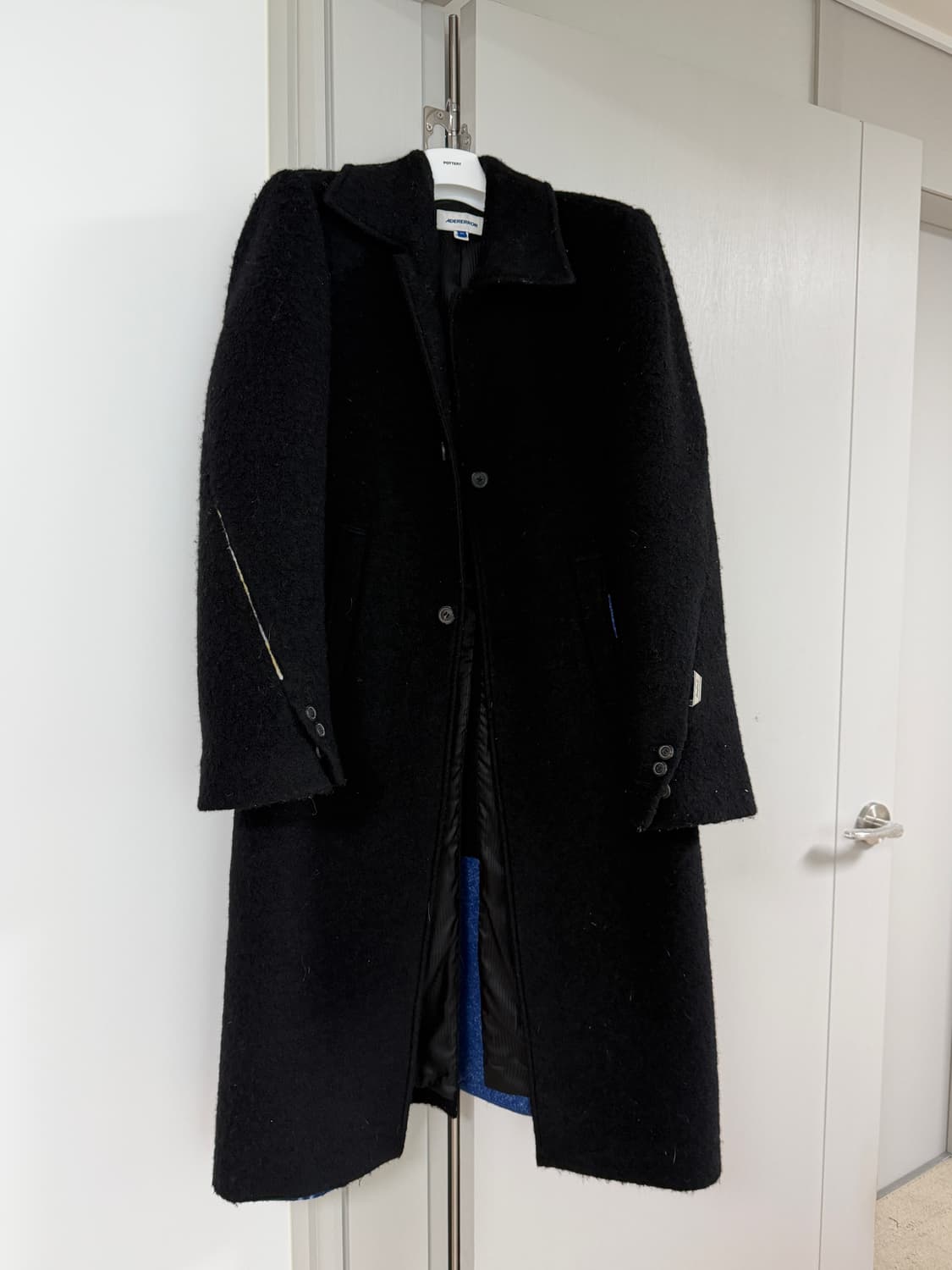 아더에러 블랙 코트 M사이즈 상품이미지1