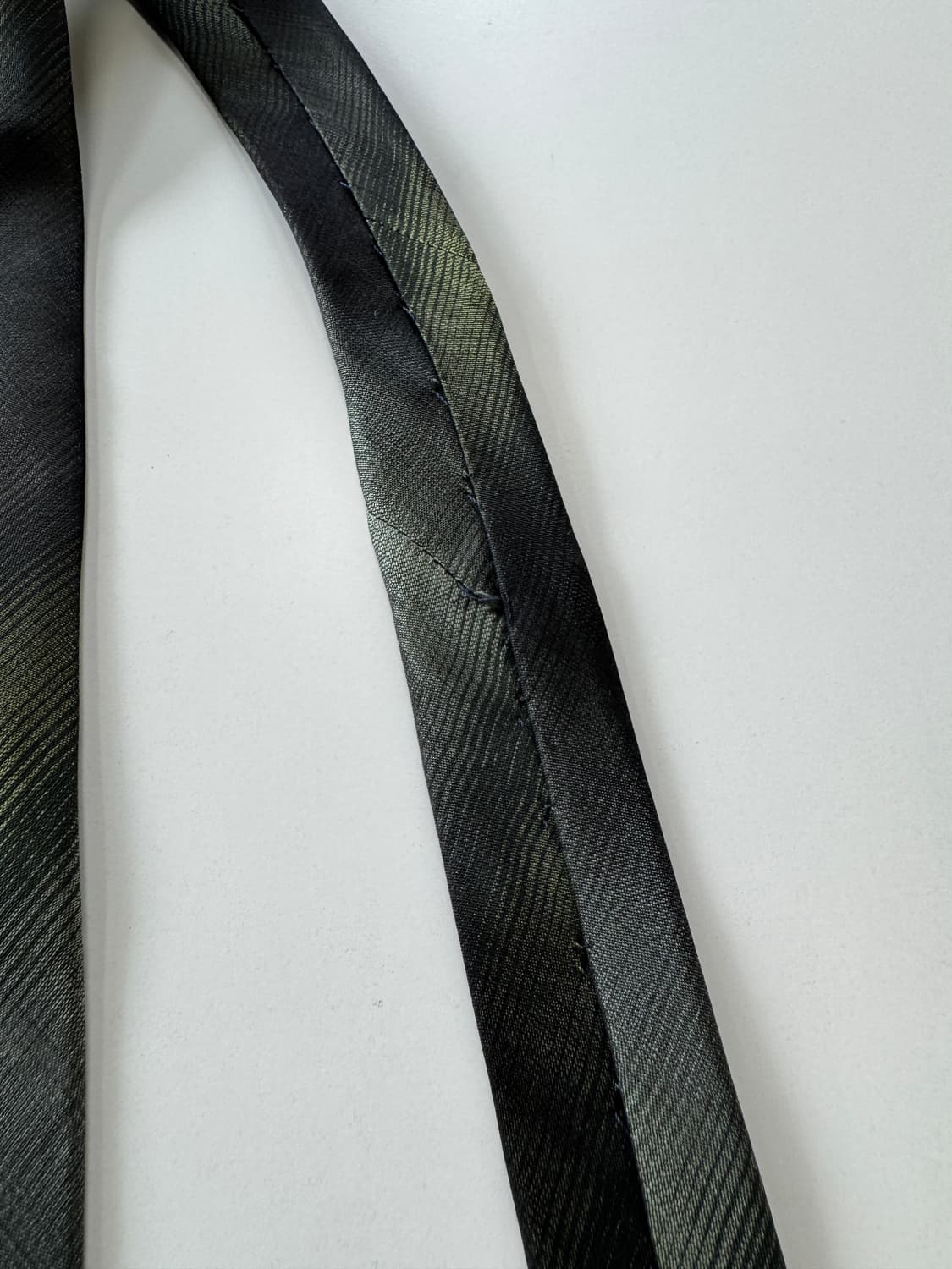 발렌티노 (Valentino) 명품 실크 넥타이 9.7cm 상품이미지9