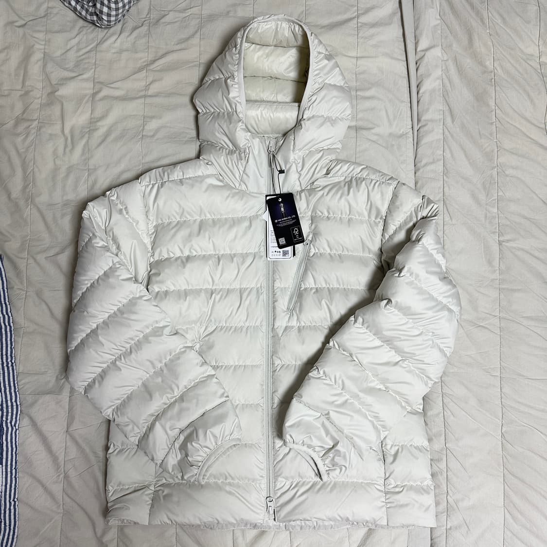 [새상품] 무신사스탠다드 시티레저 경량패딩 L 상품이미지1