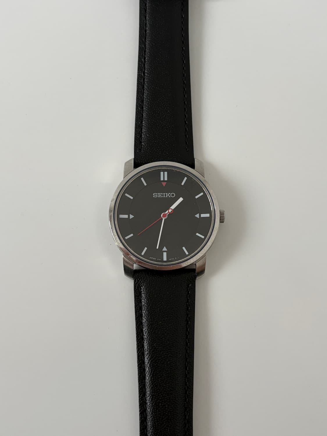90s black dial silver quartz 상품이미지4