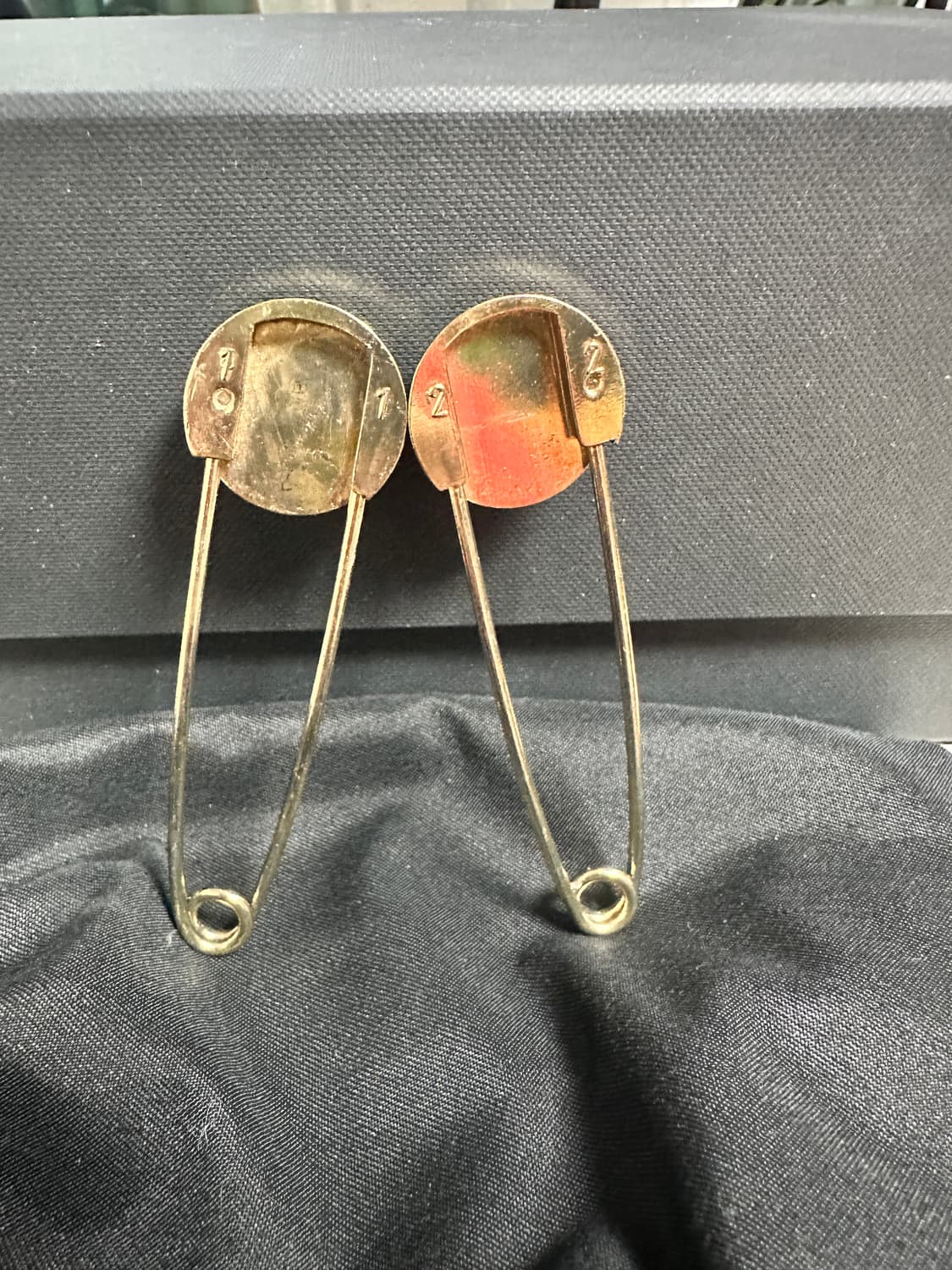 adidas x jeremy scott 핀 브로치 상품이미지2