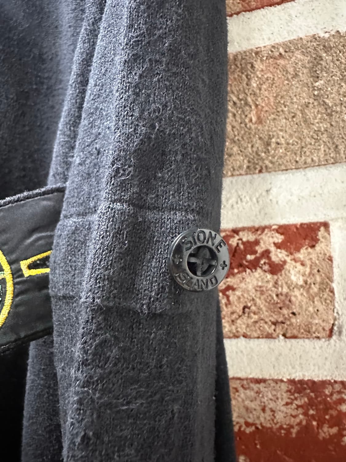 (XXL)스톤아일랜드 와펜 커프스 니트 블랙 상품이미지5