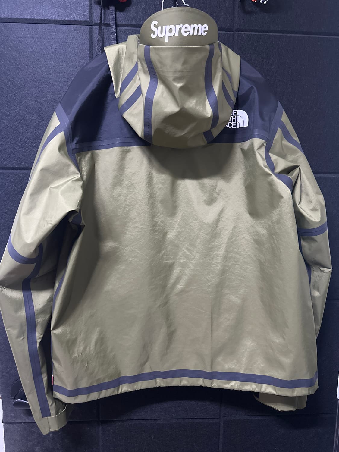 (M)슈프림 노스페이스 서밋 시리즈 테이프심 자켓 올리브 상품이미지3