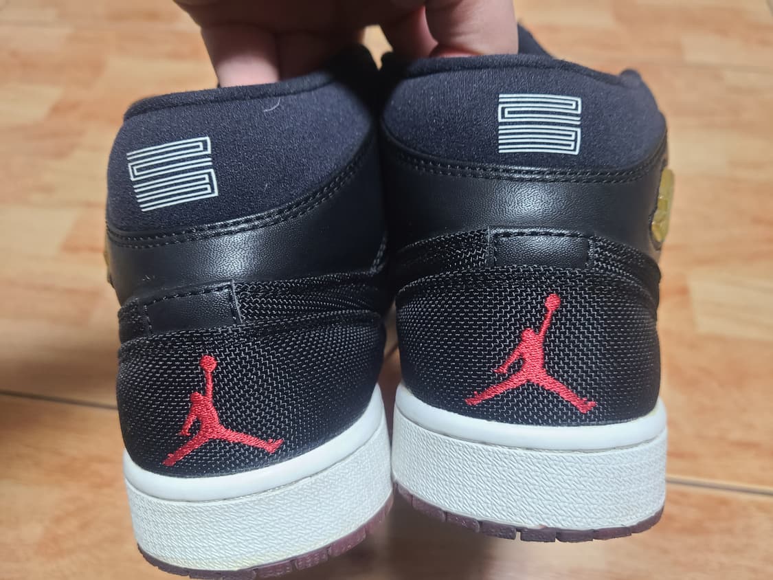 조던1 미드 레트로 브레드 270(265추천) 상품이미지9