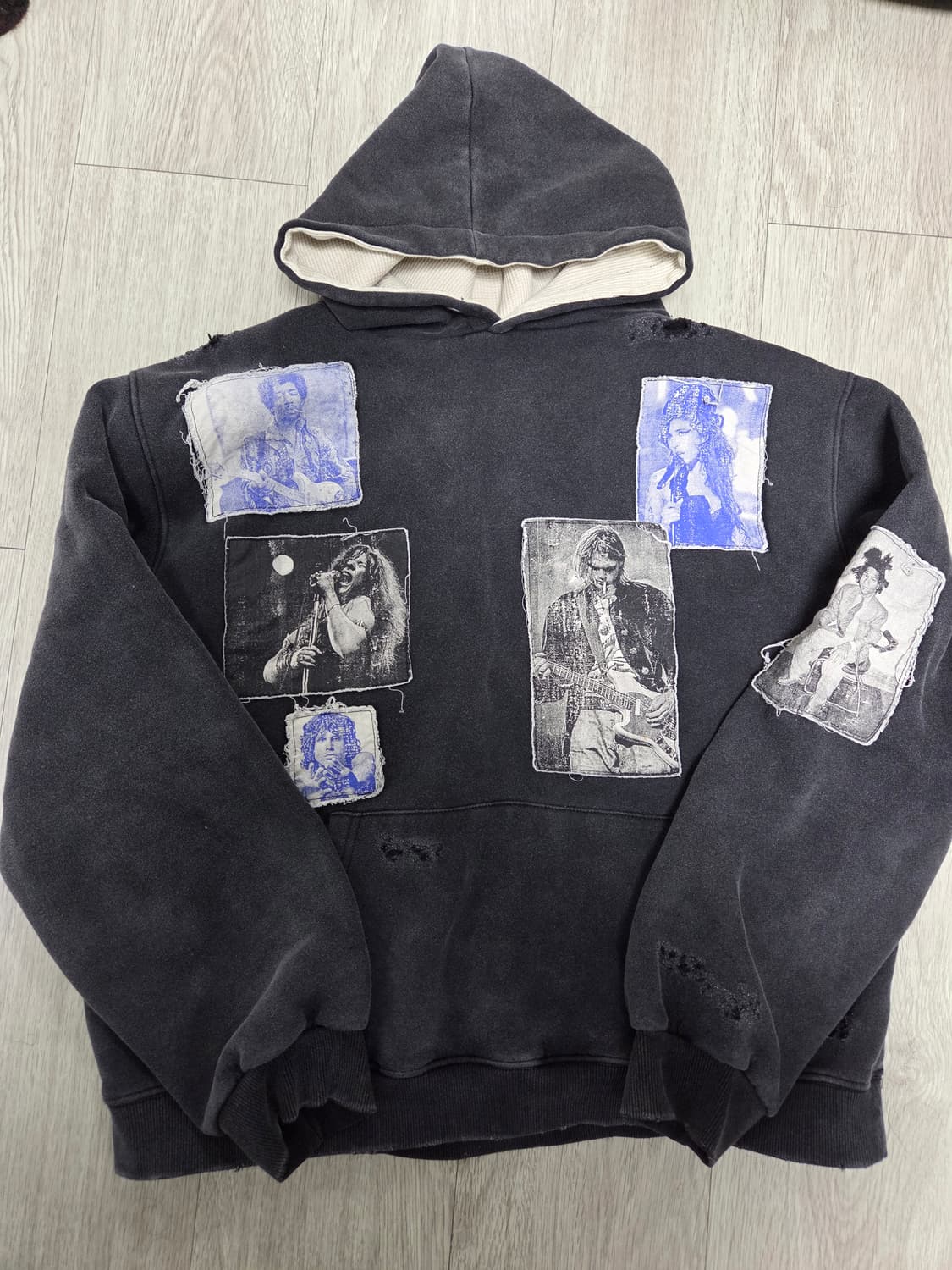 소버 굿즈 후드티 상품이미지1