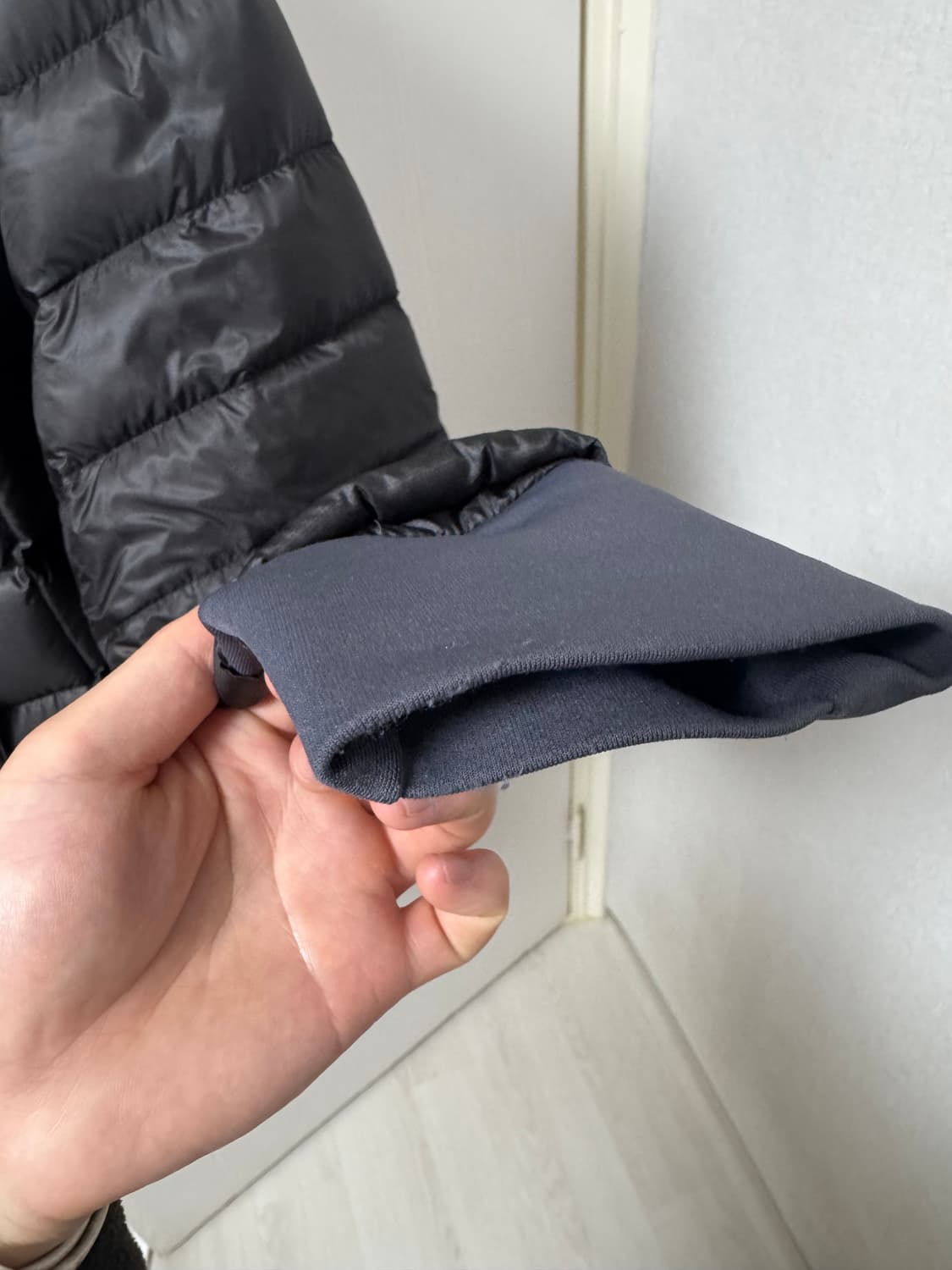 999휴머니티 모듈러 라이트 구스 푸퍼 블랙 1 상품이미지2