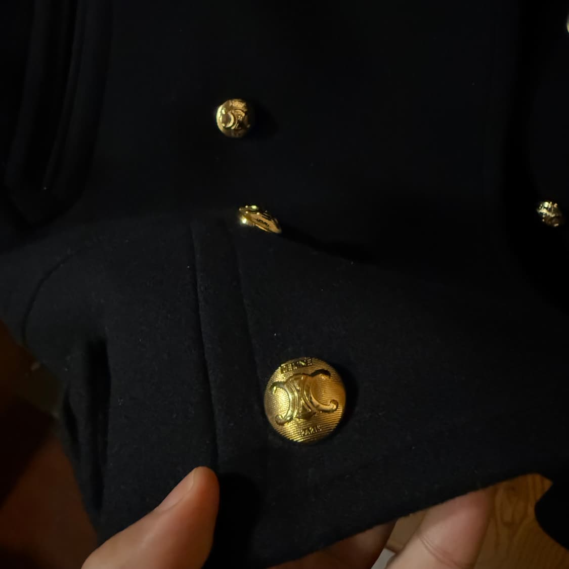 셀린느 23 F/w 트리옹프 금장 코트 자켓 상품이미지5