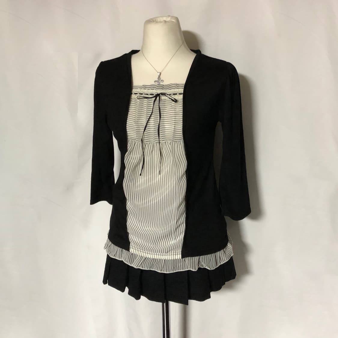 스트라이프 블라우스 탑 블랙 상품이미지5