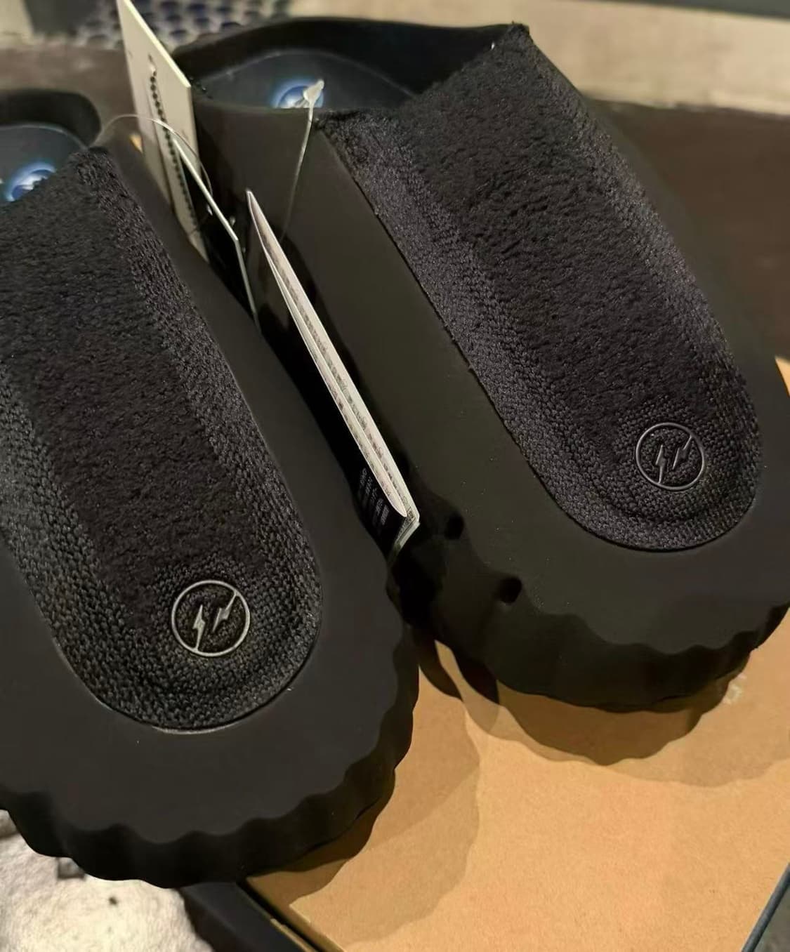 나이키 x 프라그먼트 마인드 001 블랙 270MM
 상품이미지3