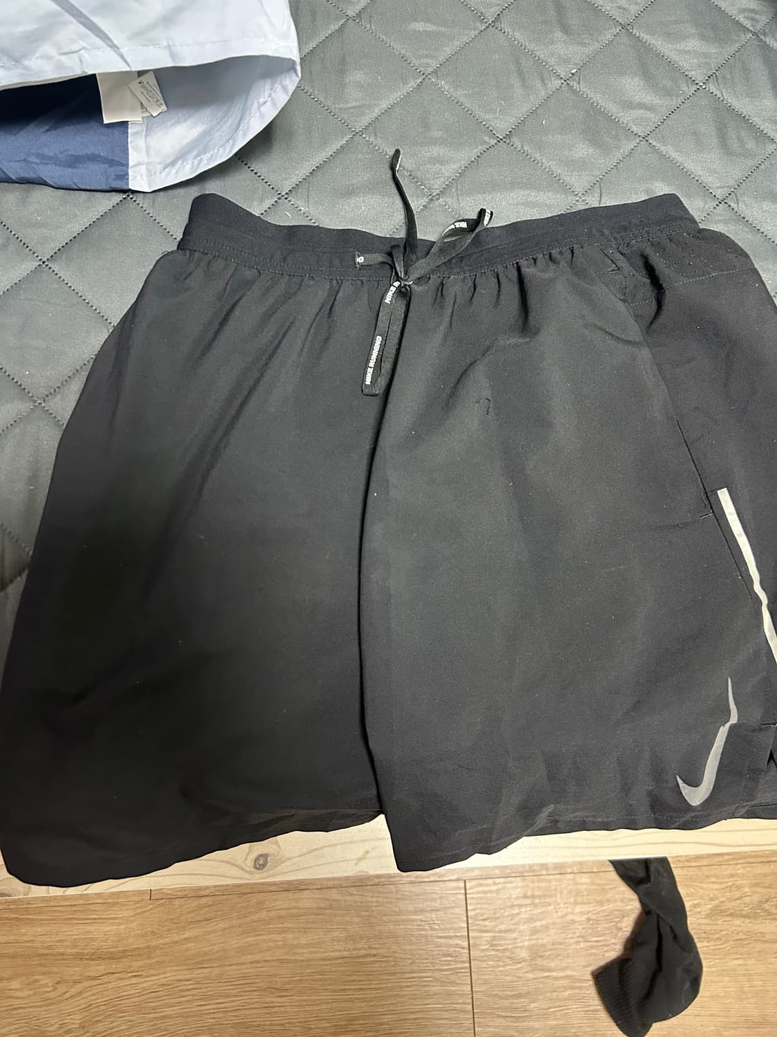 나이키 러닝 반바지 상품이미지1