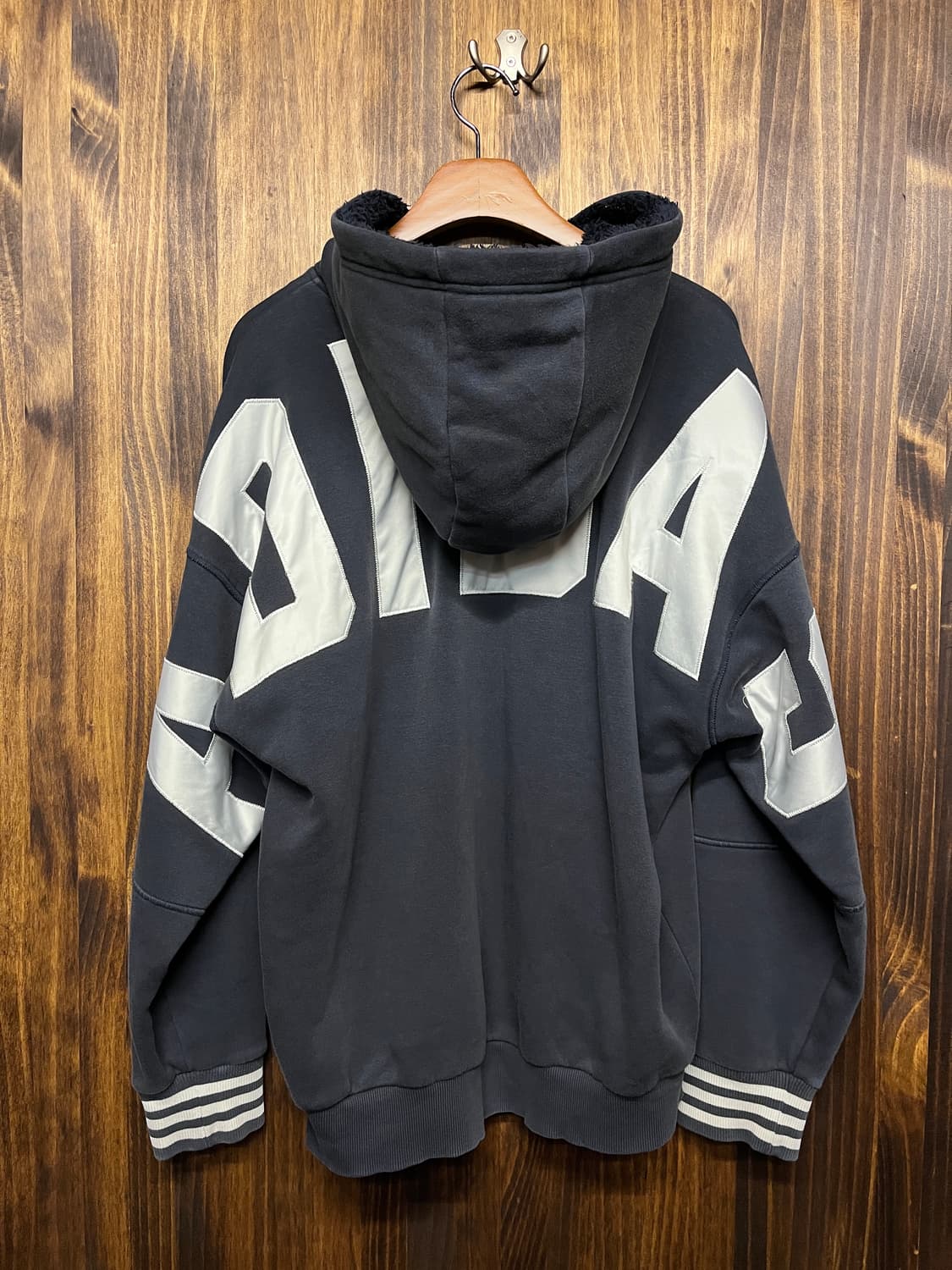 Adidas hoodie 상품이미지3