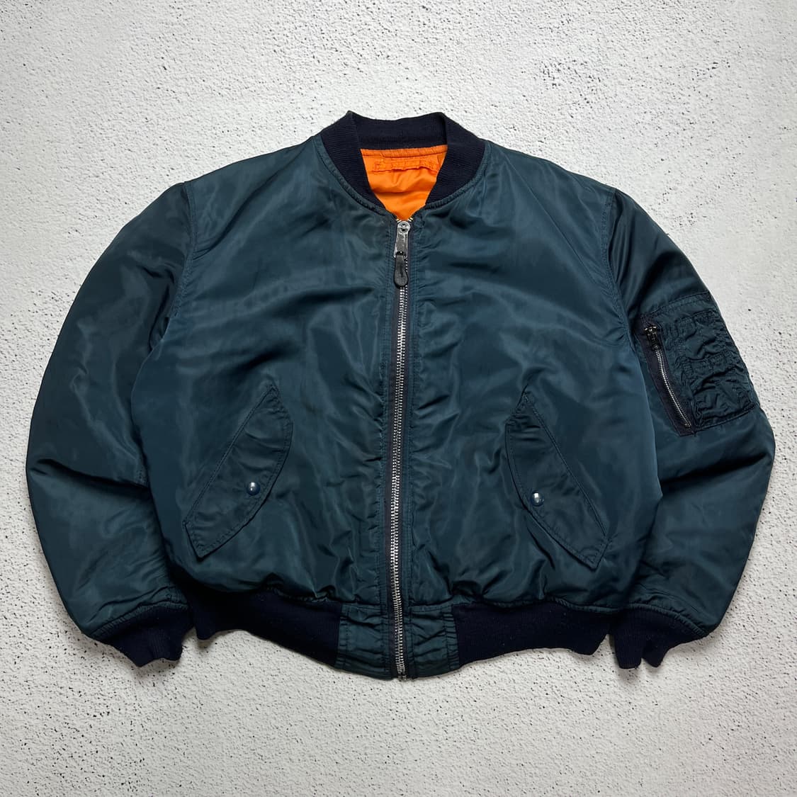 90s Alpha Industries MA-1 Flight Jacket 상품이미지2