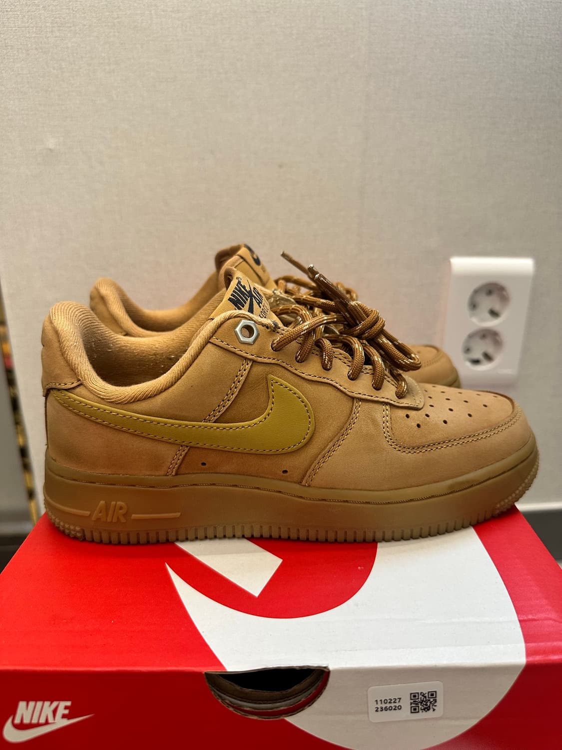 (W) 나이키 에어포스 1 '07 WB 플랙스 위트(220) 상품이미지2