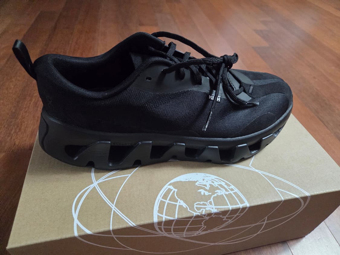 온러닝 KITH 테크1 상품이미지1