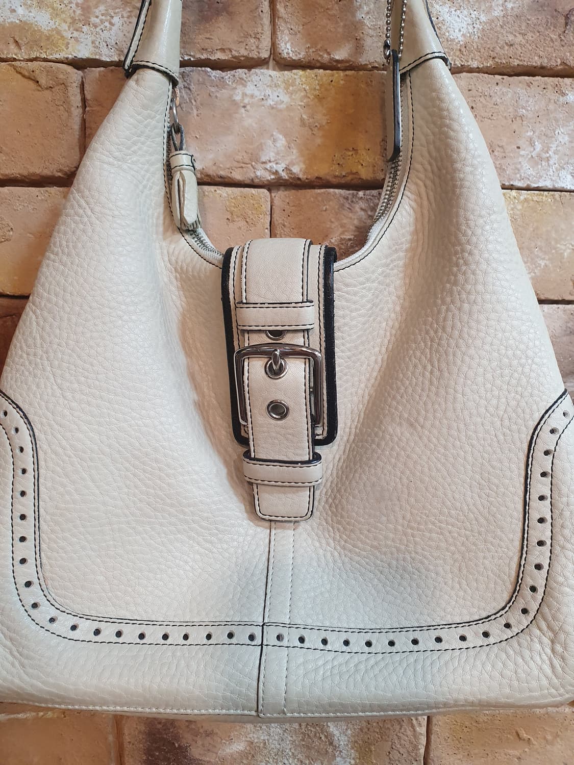 [정품] 코치 소호(SOHO) 페블 레더 호보백 - 아이보리 상품이미지2