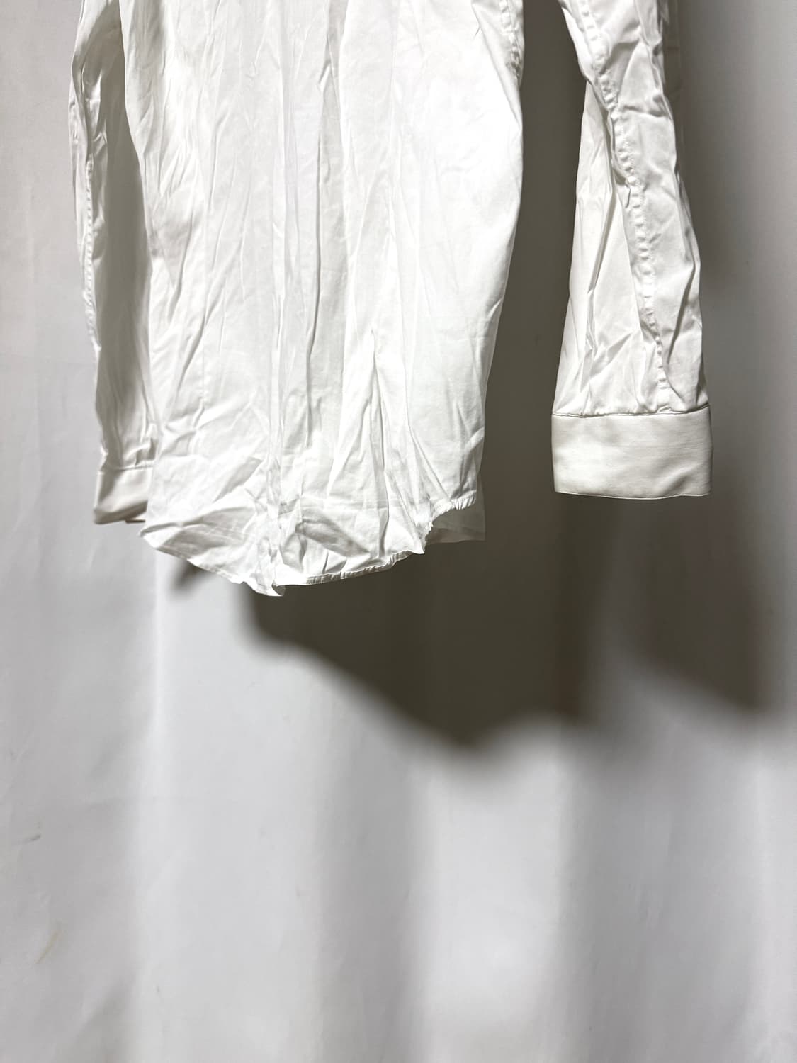 발렌시아가 15s 클래식 스트레이트 셔츠 상품이미지9