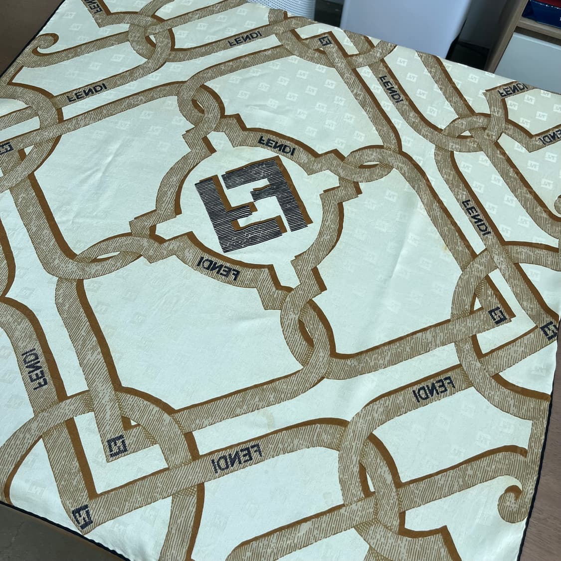 펜디 실크 스카프 상품이미지5