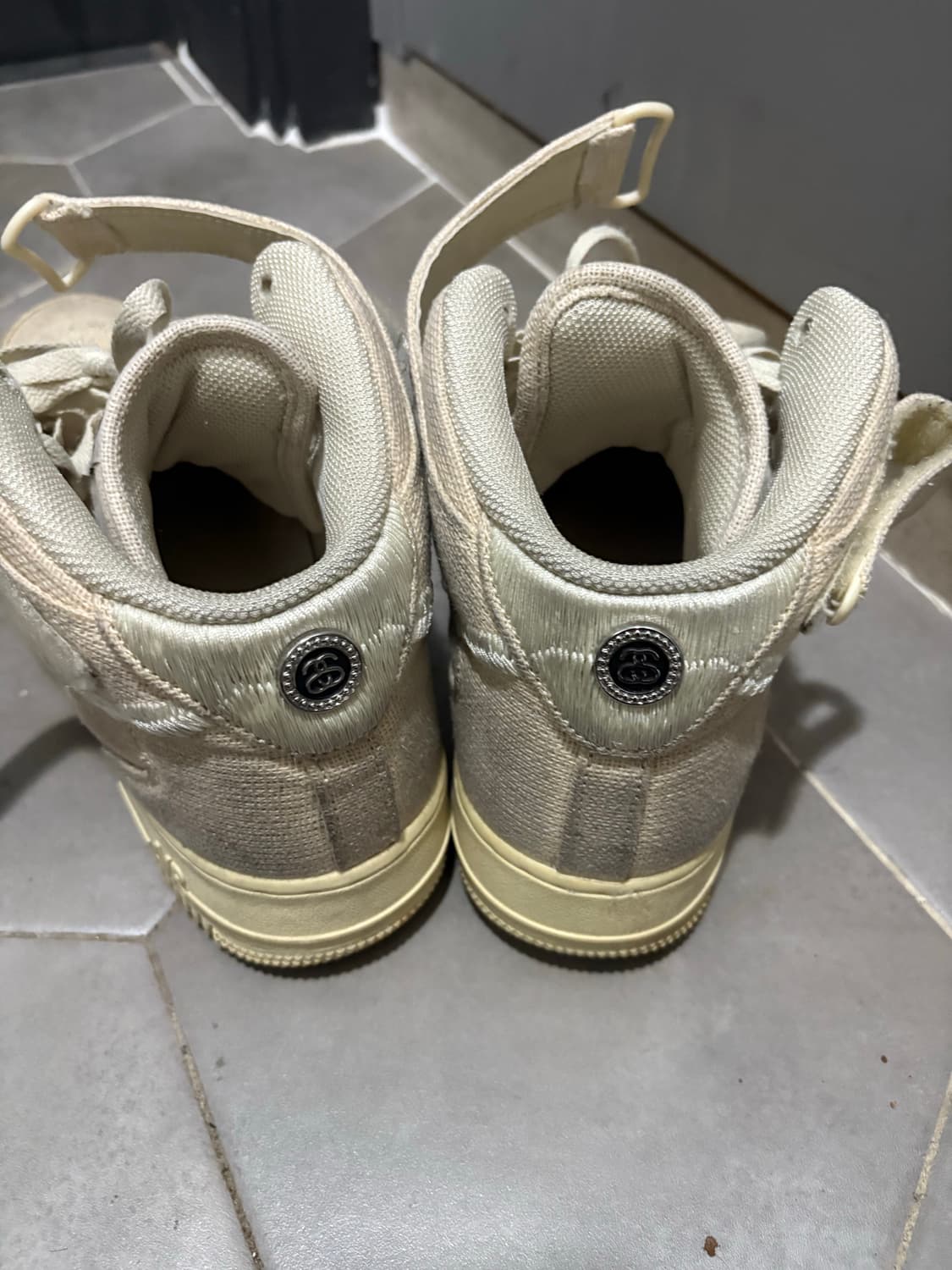 나이키 x 스투시 에어포스 1 '07 미드 SP 파슬 275 상품이미지2