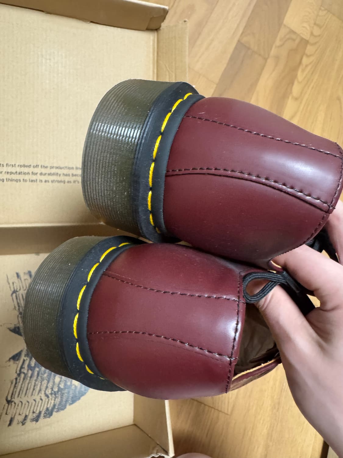 닥터마틴 1461 체리레드 280사이즈 상품이미지2