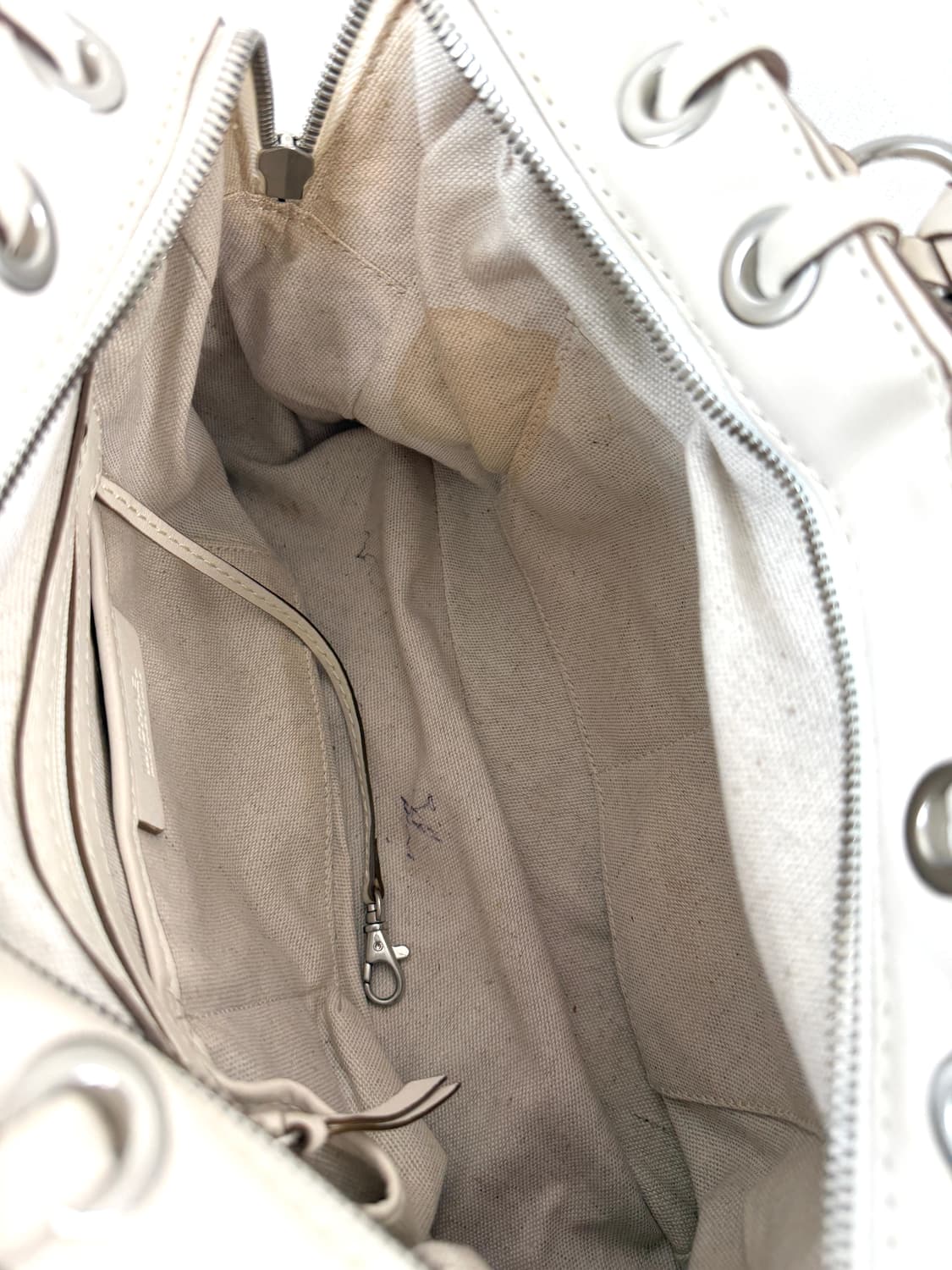 마이클코어스 화이트 가죽 숄더백 상품이미지5