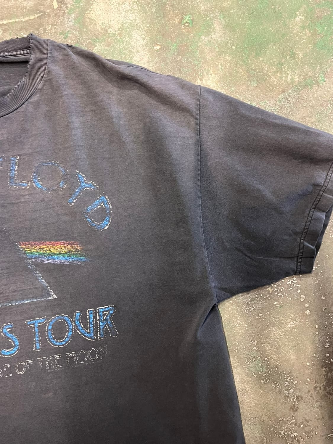 00's 핑크플로이드 빈티지 밴드 티셔츠 다크사이드 프리즘 에이징 페이딩 상품이미지5