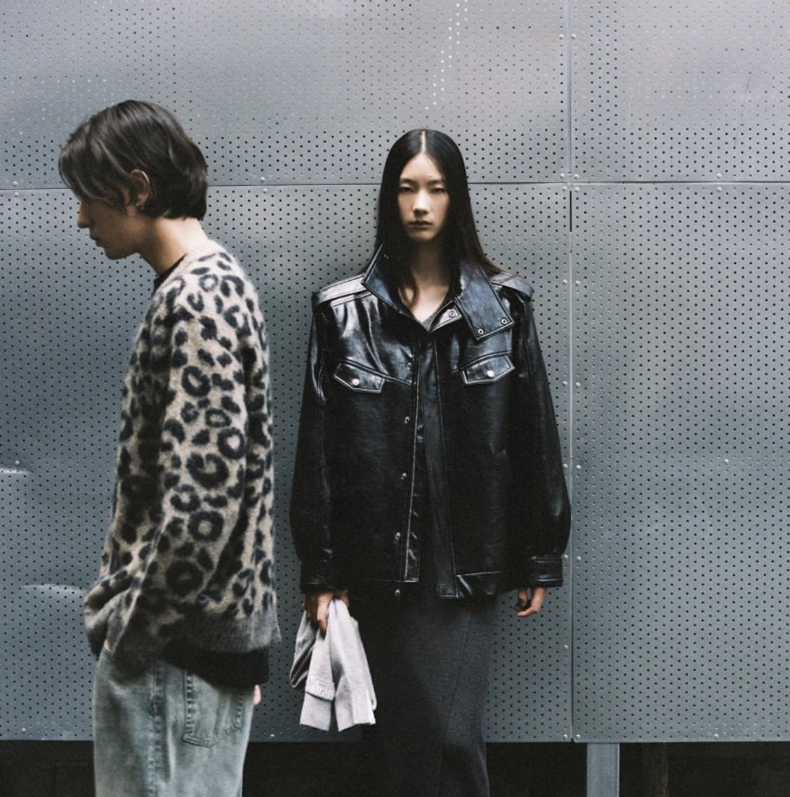 아비에무아 하이넥 페이크 레더 퀼팅 자켓(가죽자켓) 팝니다. 상품이미지2