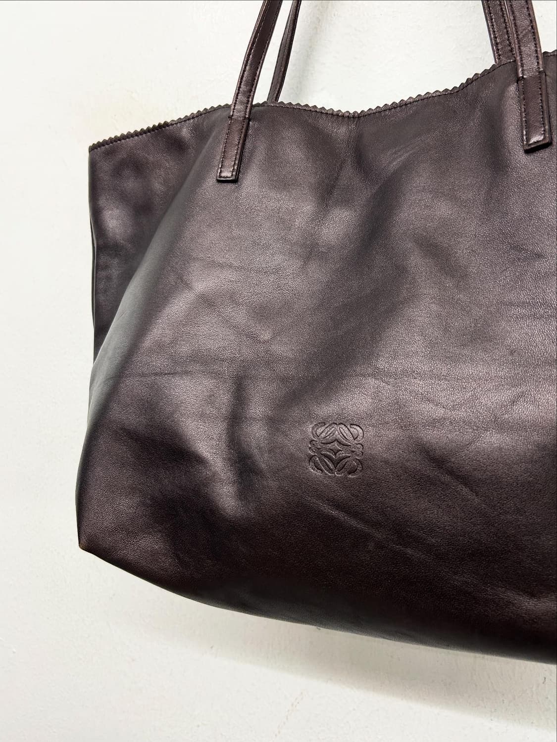 LOEWE 로에베 다크브라운 백 상품이미지2
