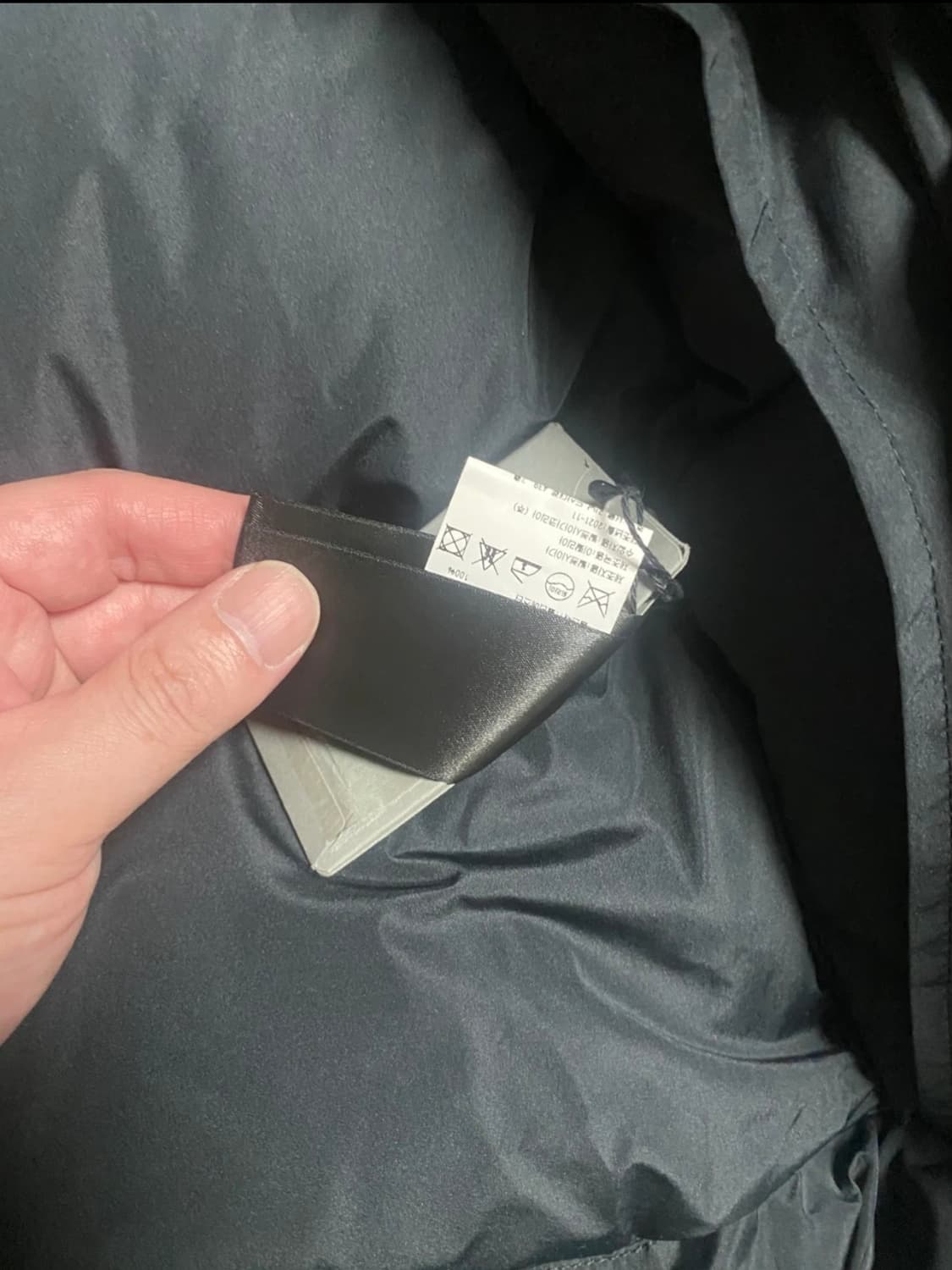 발렌시아가 b스포티 한정판 패딩 상품이미지5