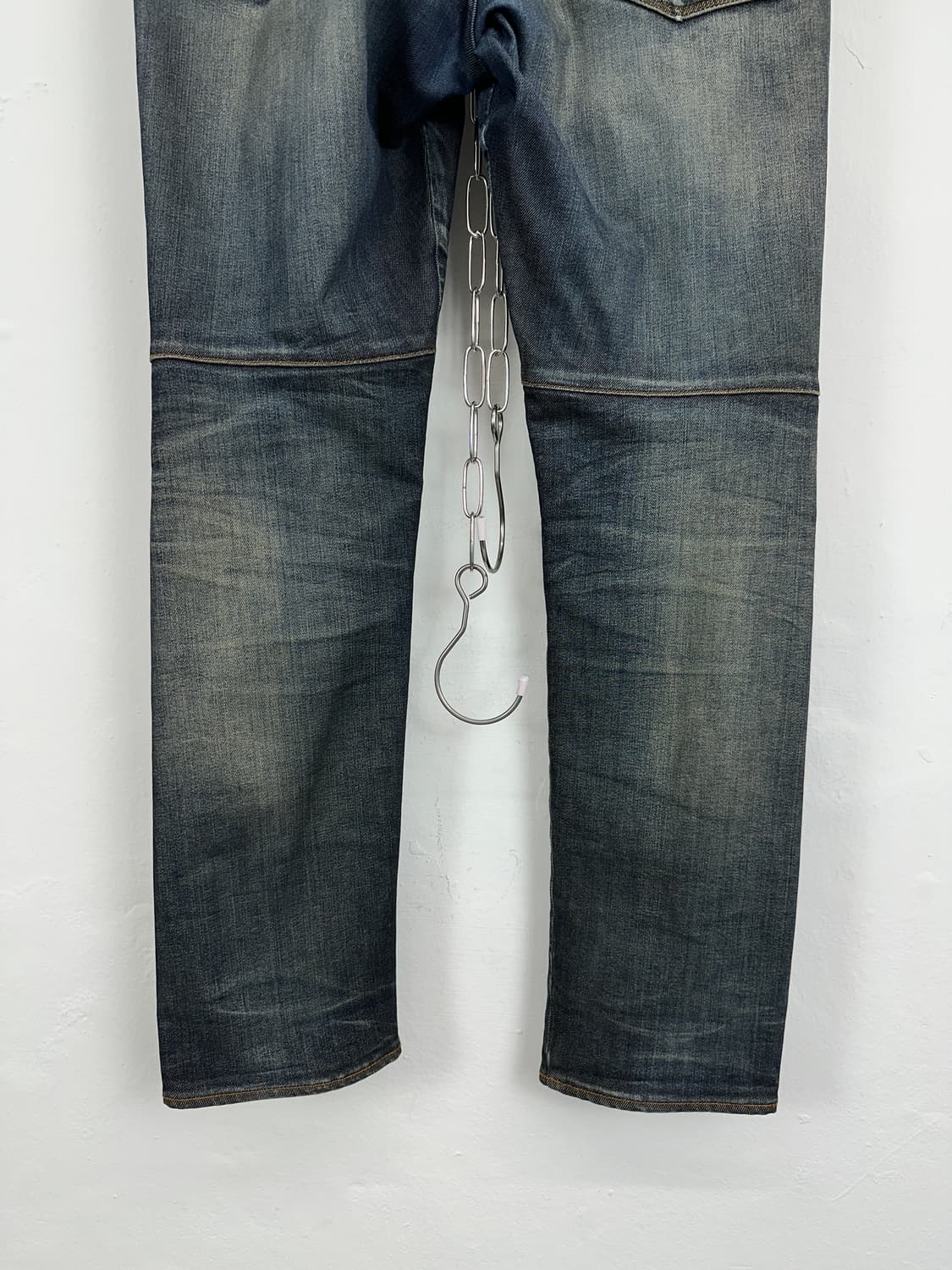 Emporio Armani Distressed Leather Detail 상품이미지8