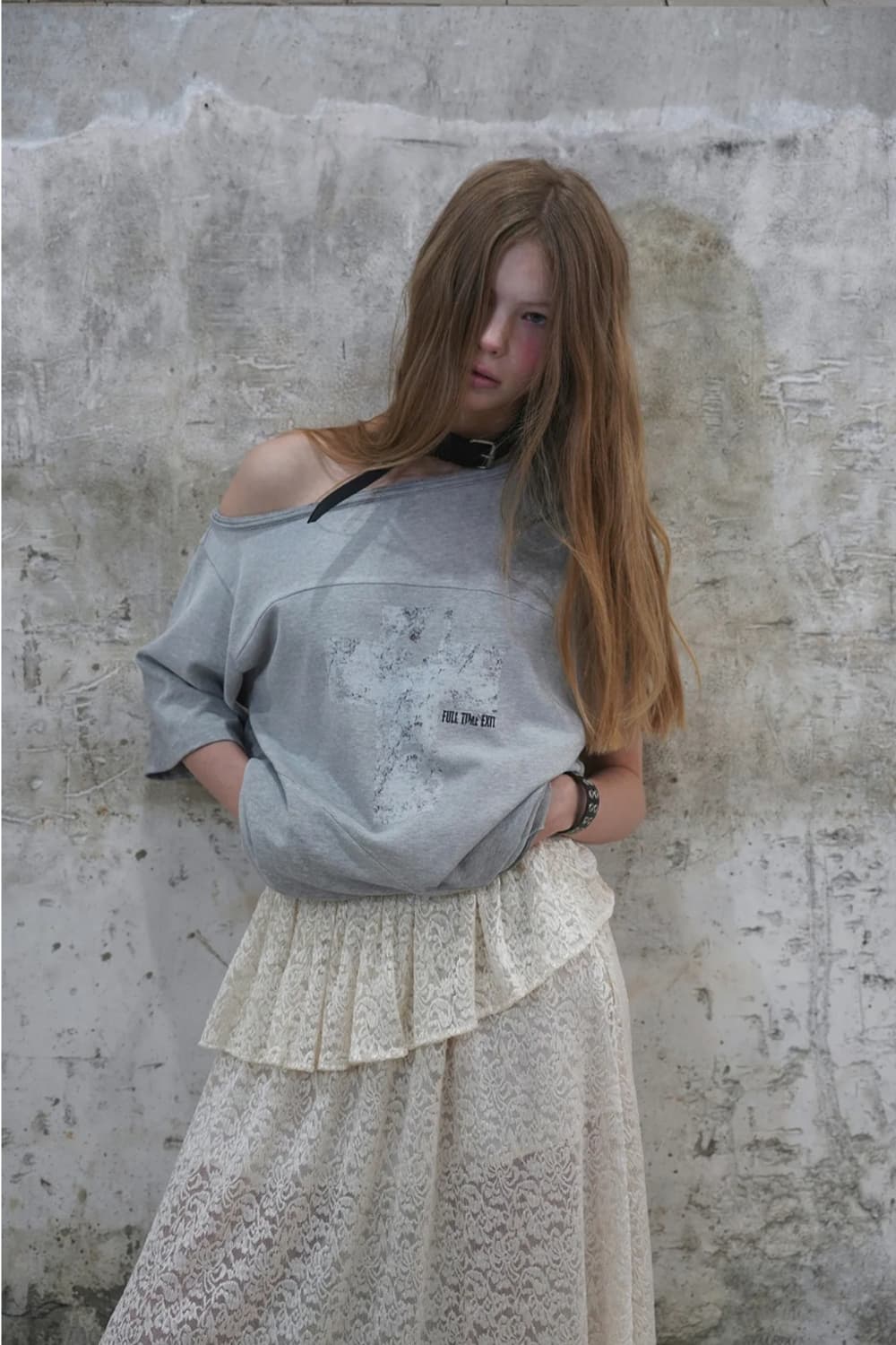 Dared 데어드 SCORED SLASH T-SHIRT 원오프숄더 티셔츠 상품이미지6